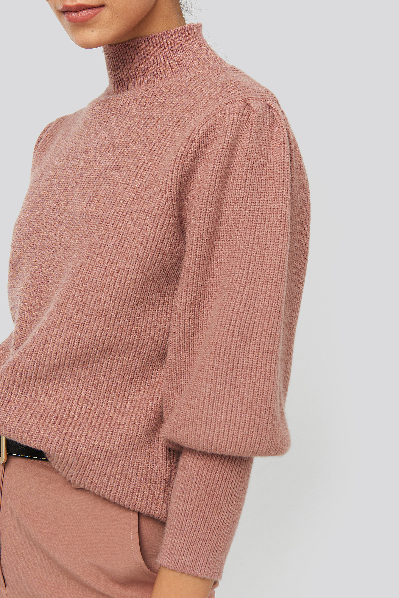Comfy Light Pink Cuffed-Sleeve Sweater - M/L main image 0