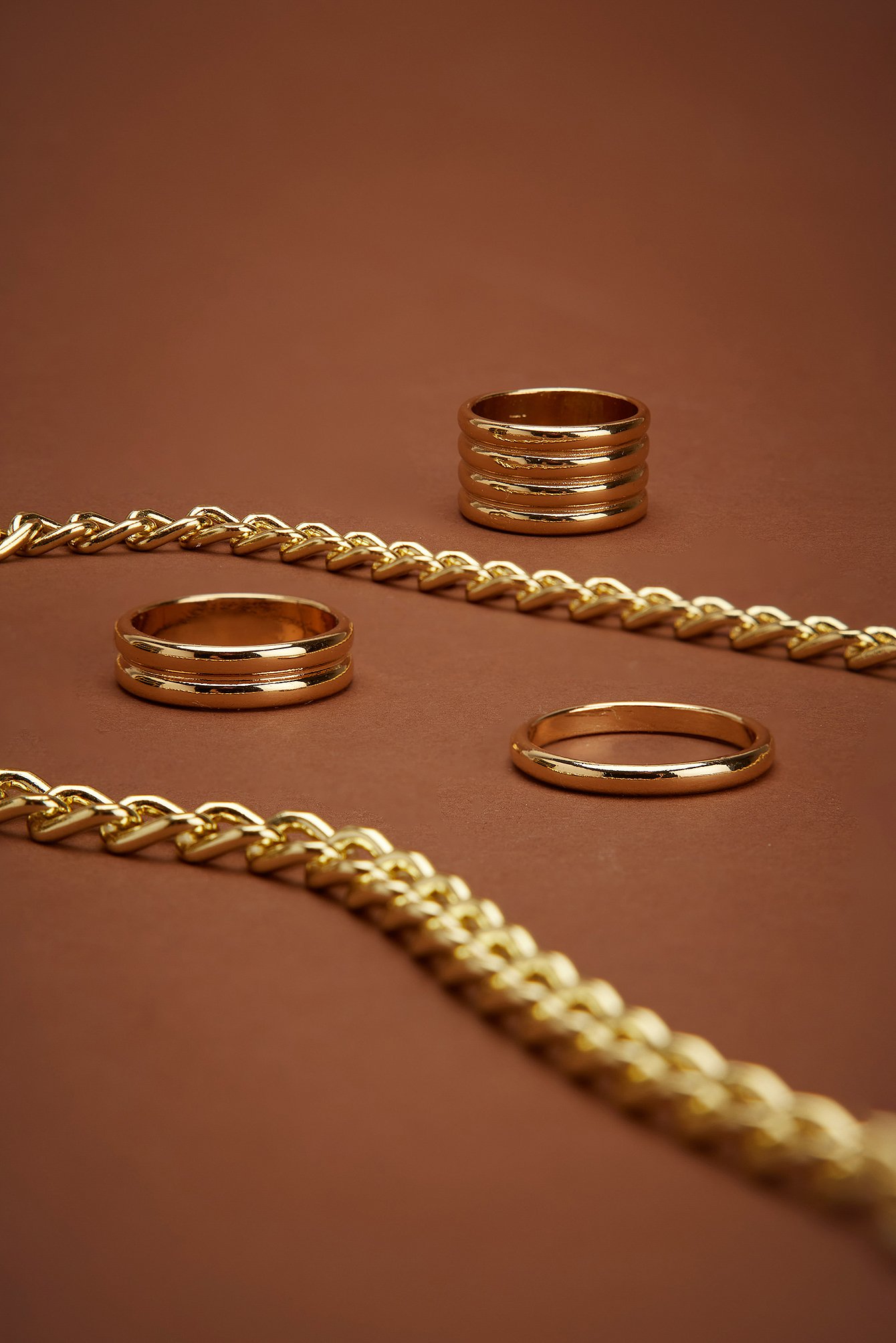 Gold Recyklingowany szeroki wielowarstwowy pierścionek