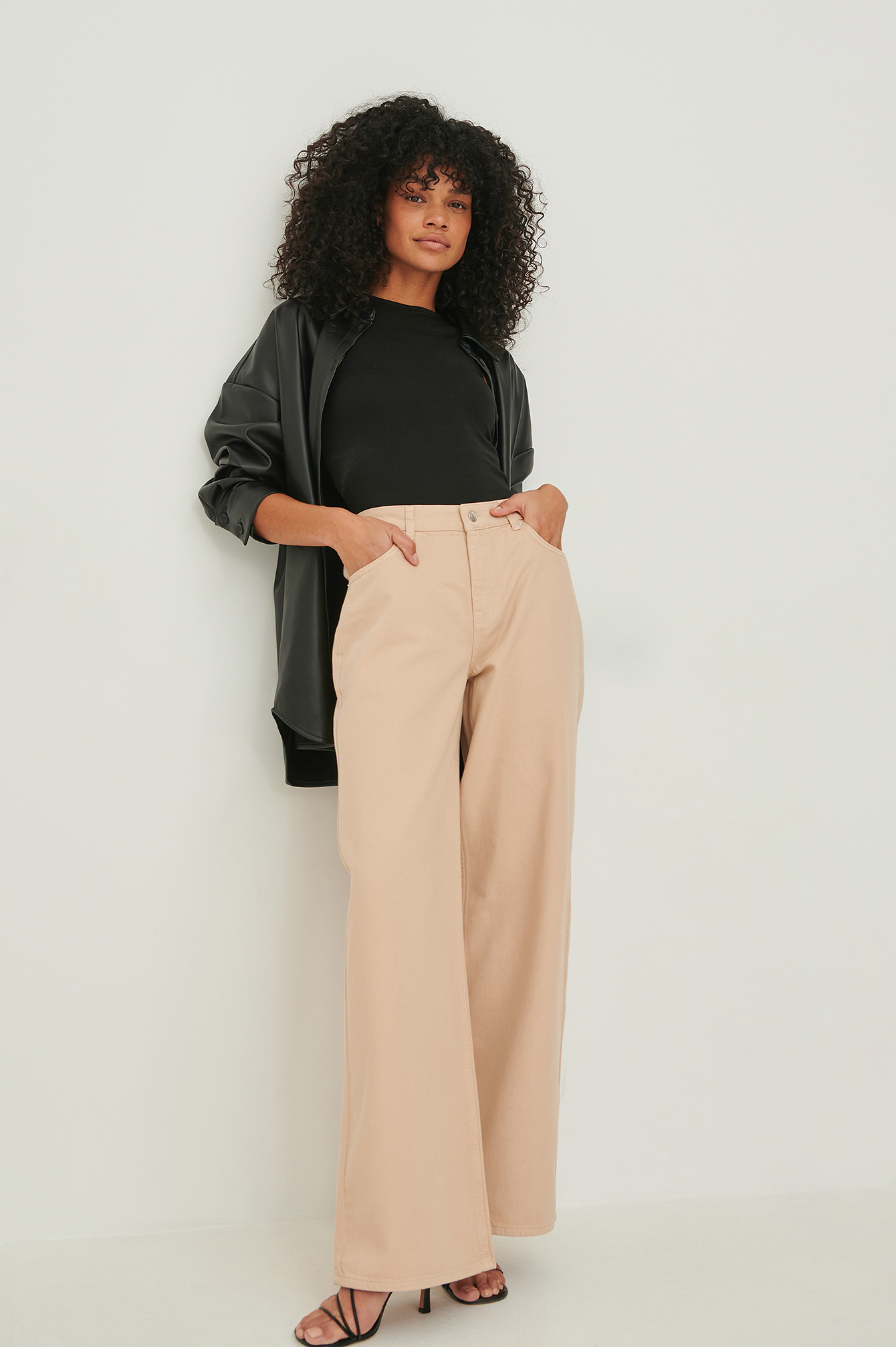 Wide Leg Baggy Jeans Beige | na-kd.com