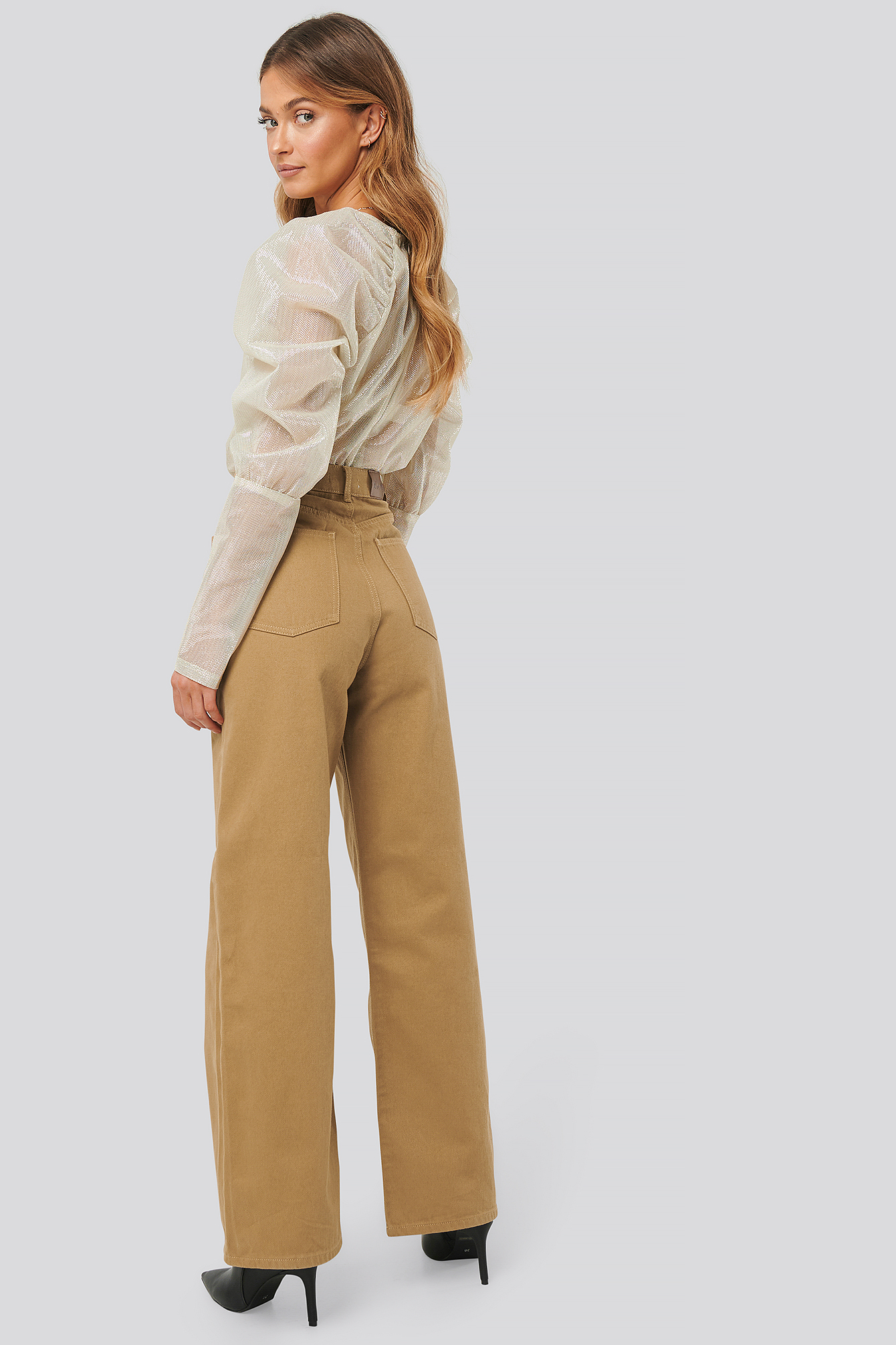 Wide Leg High Waisted Jeans Beige