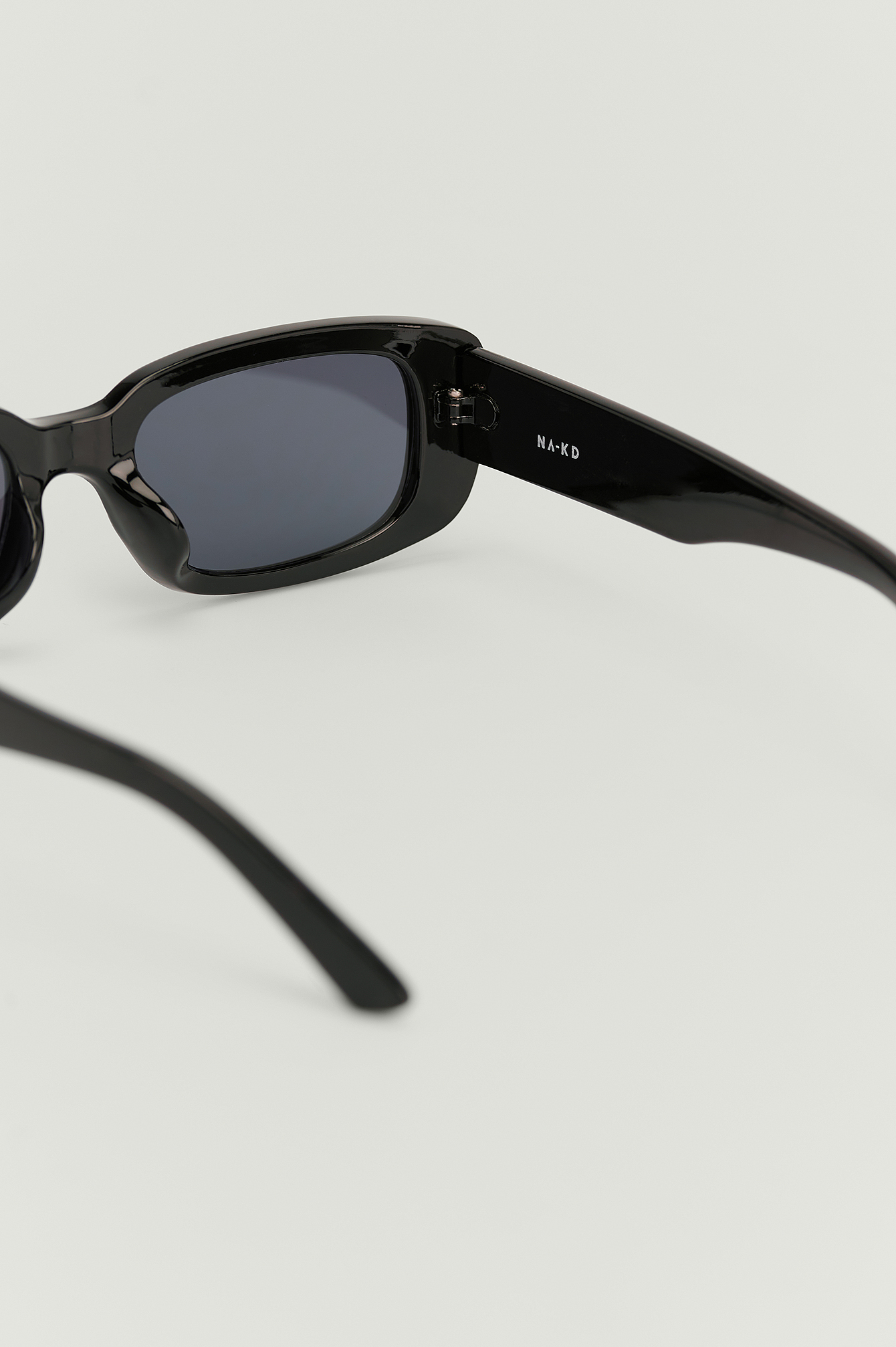 Black Wide Retro Frame Sunglasses