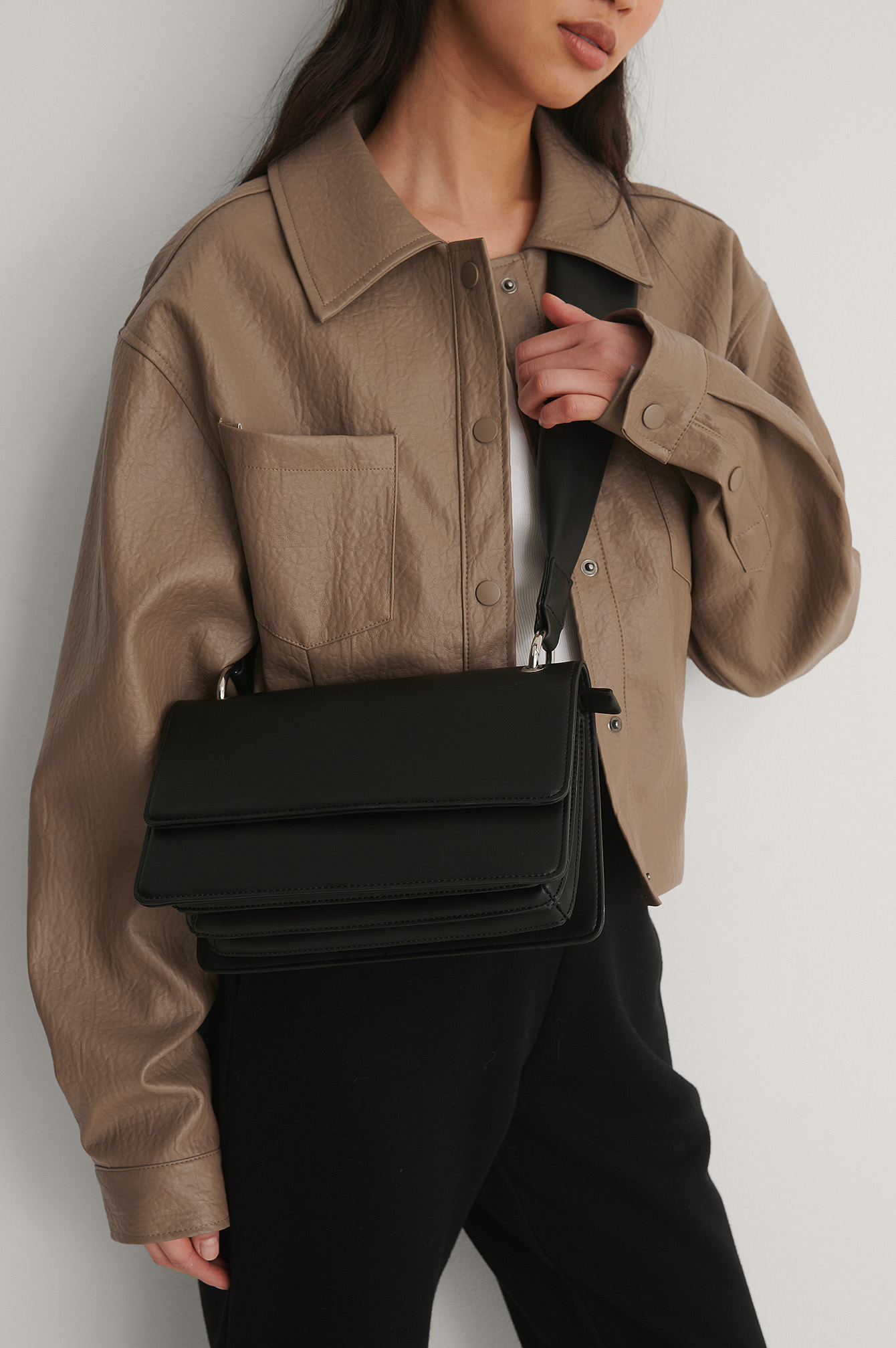 Black crossbody bag with wide strap Clearance