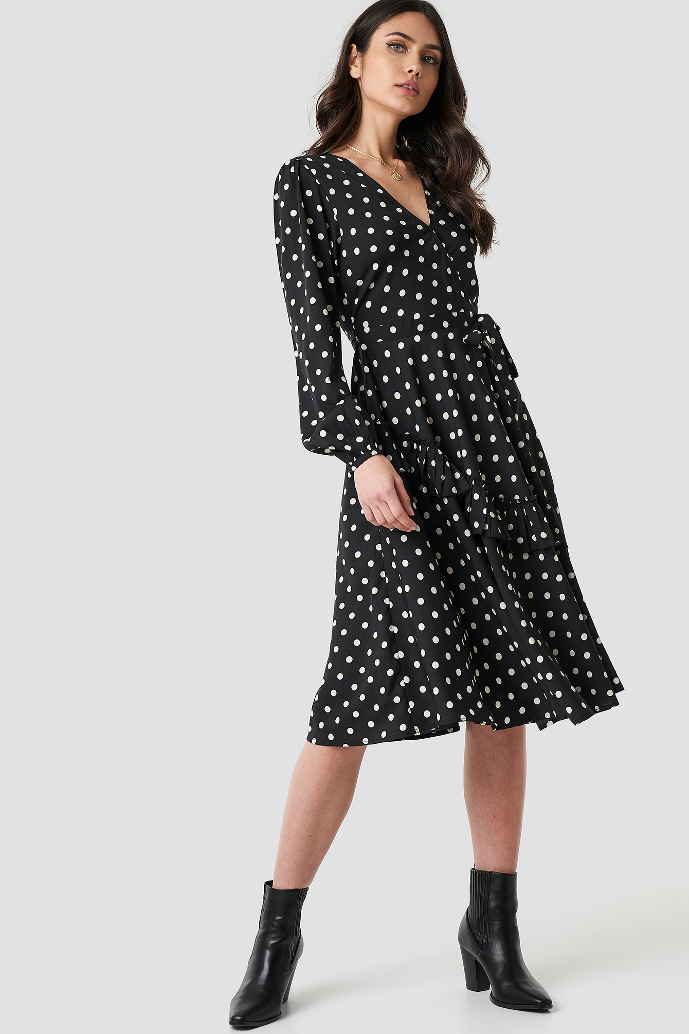 Wrapped Dot Midi Dress Black/White dots