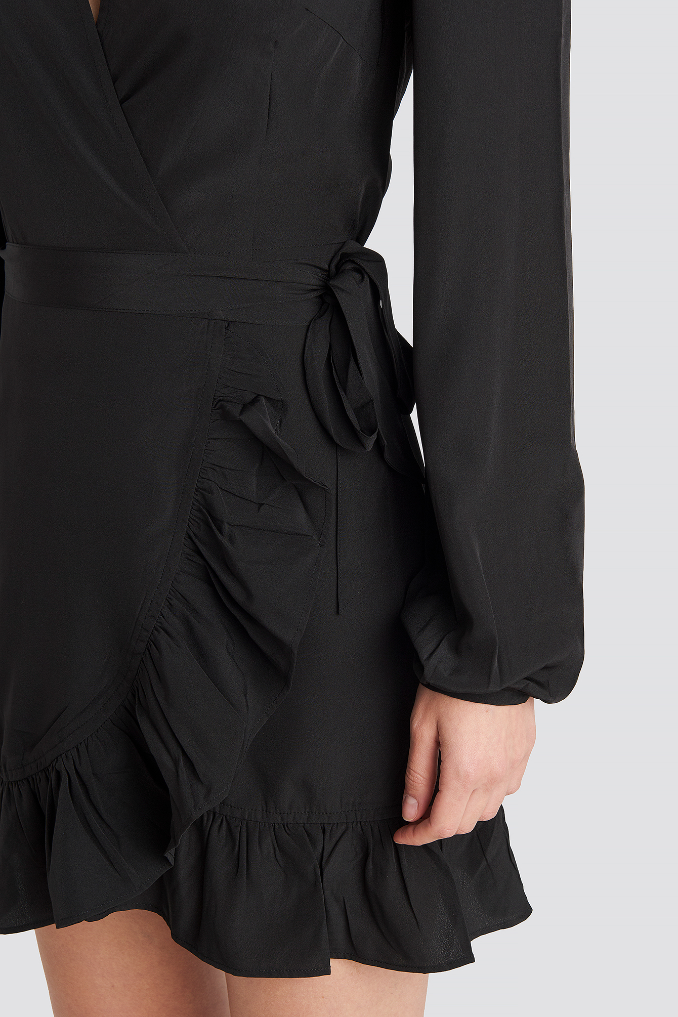 Wrapped Flounce Mini Dress Black | na-kd.com