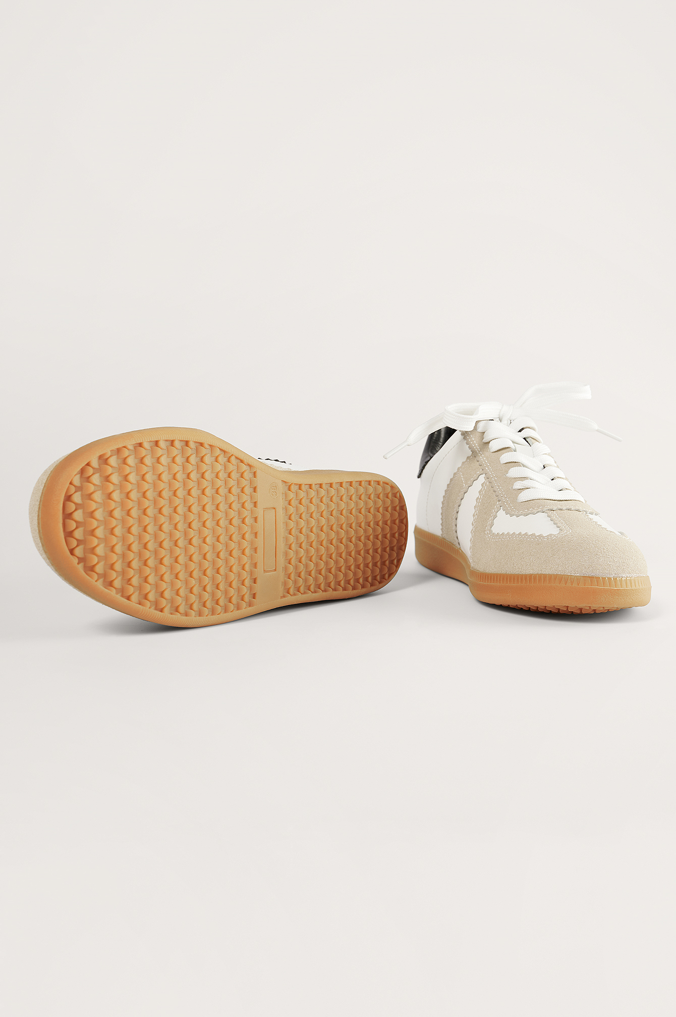 zig zag sole sneakers