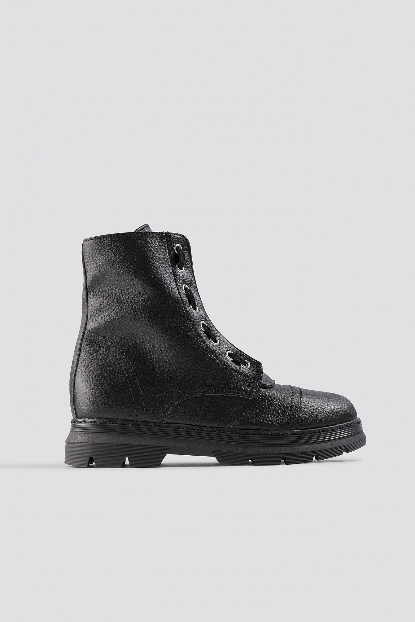 Zipper Detail Combat Boots Black