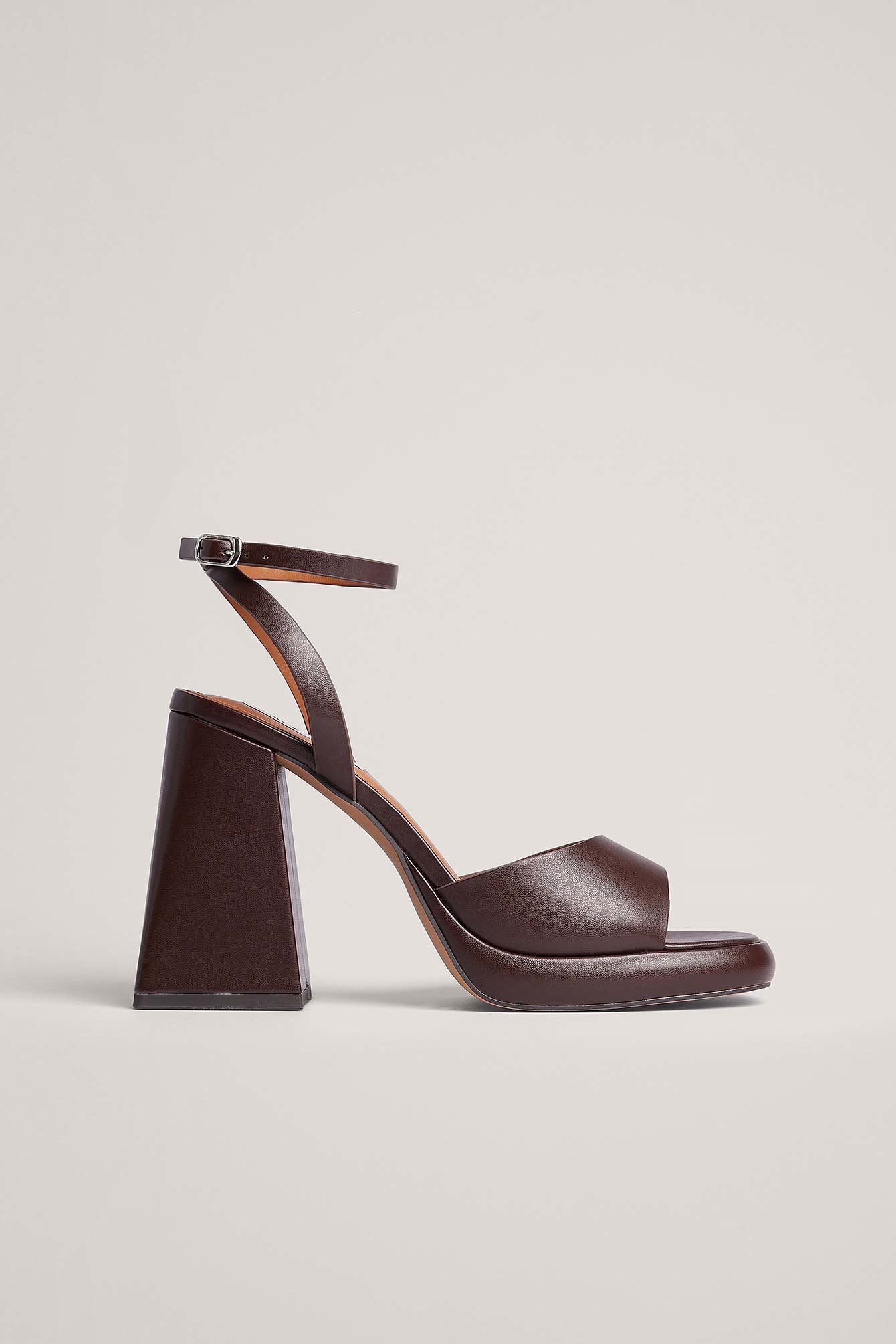 Klobige Plateau Heels Braun NA KD klobige-plateau-heels-braun-na-kd