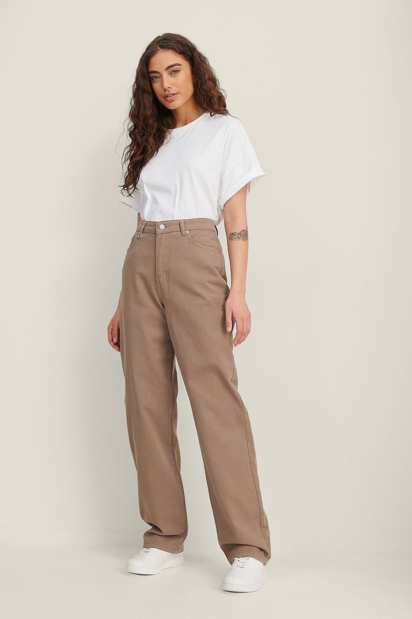 Dusty Brown Gerade Skater-Jeans