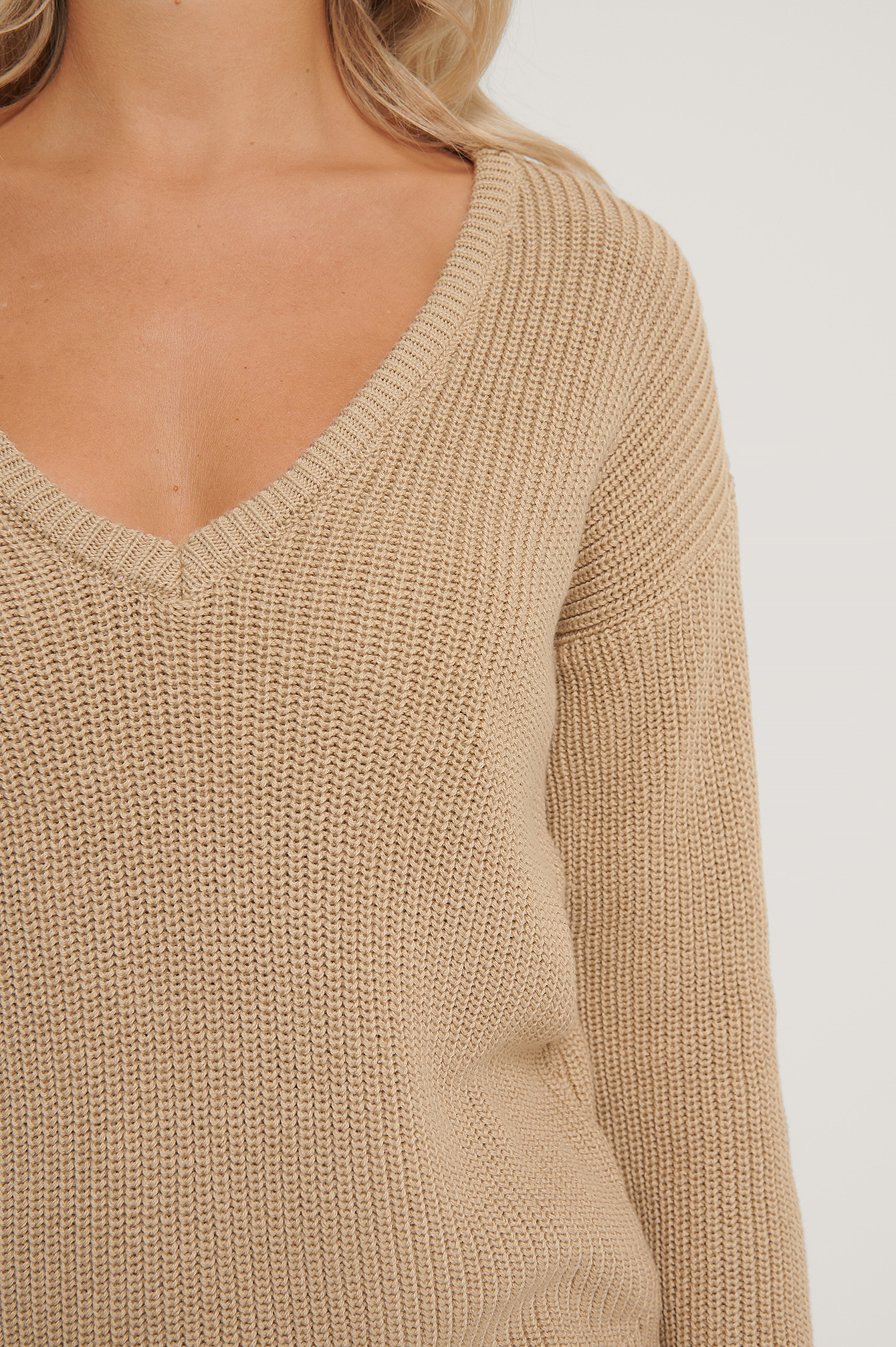 Beige Deep Front V-neck Knitted Sweater