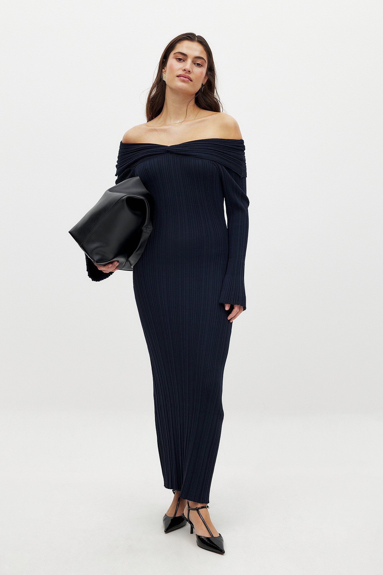 NA-KD x Zoe Liss Off Shoulder Knitted Dress - Off Shoulder Dresses - Navy - XL NA-KD x Zoe Liss Off Shoulder Knitted Dress - Off Shoulder Dresses - Navy - XL