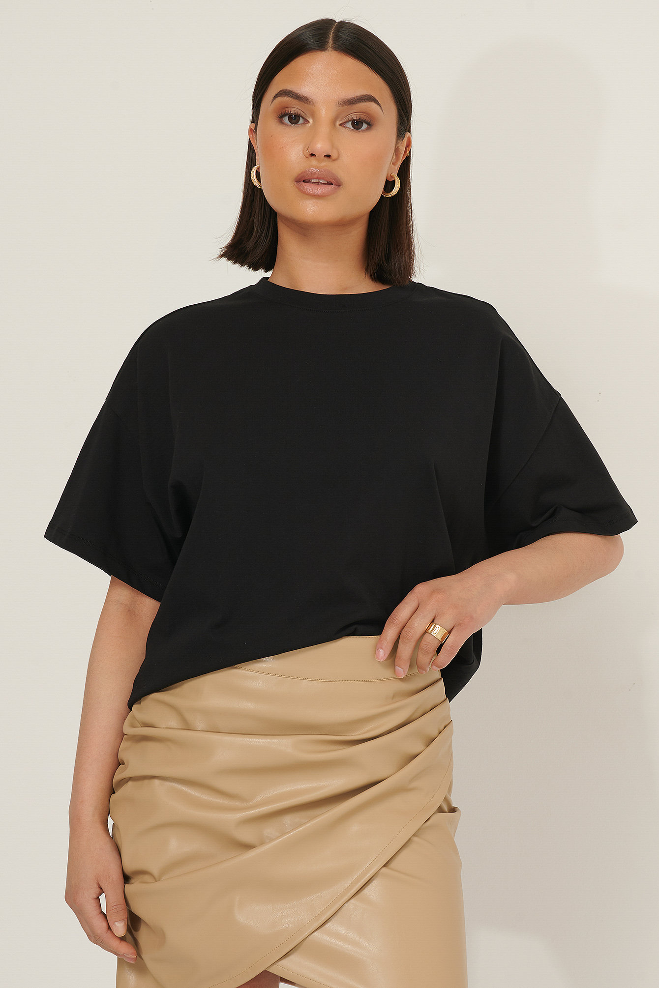 SELMA OMARI X NA-KD 3/4 Sleeve Oversize T-Shirt Black