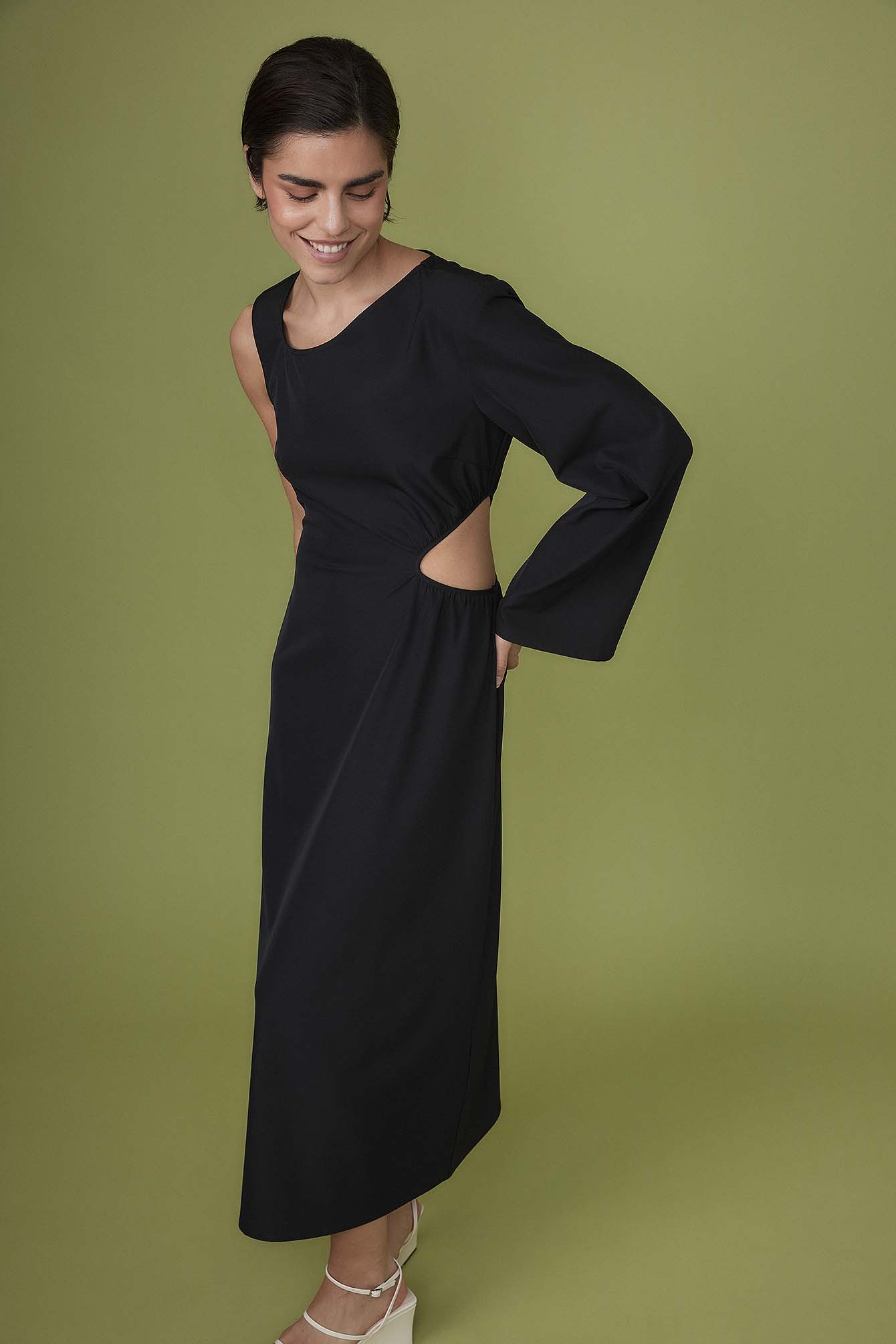 Sleeveless Black Midi Dress with Cut-Out Back