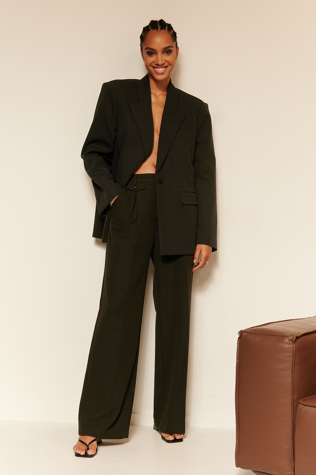 Blazer Oversize Con Bottone Ricoperto Nero | na-kd.com