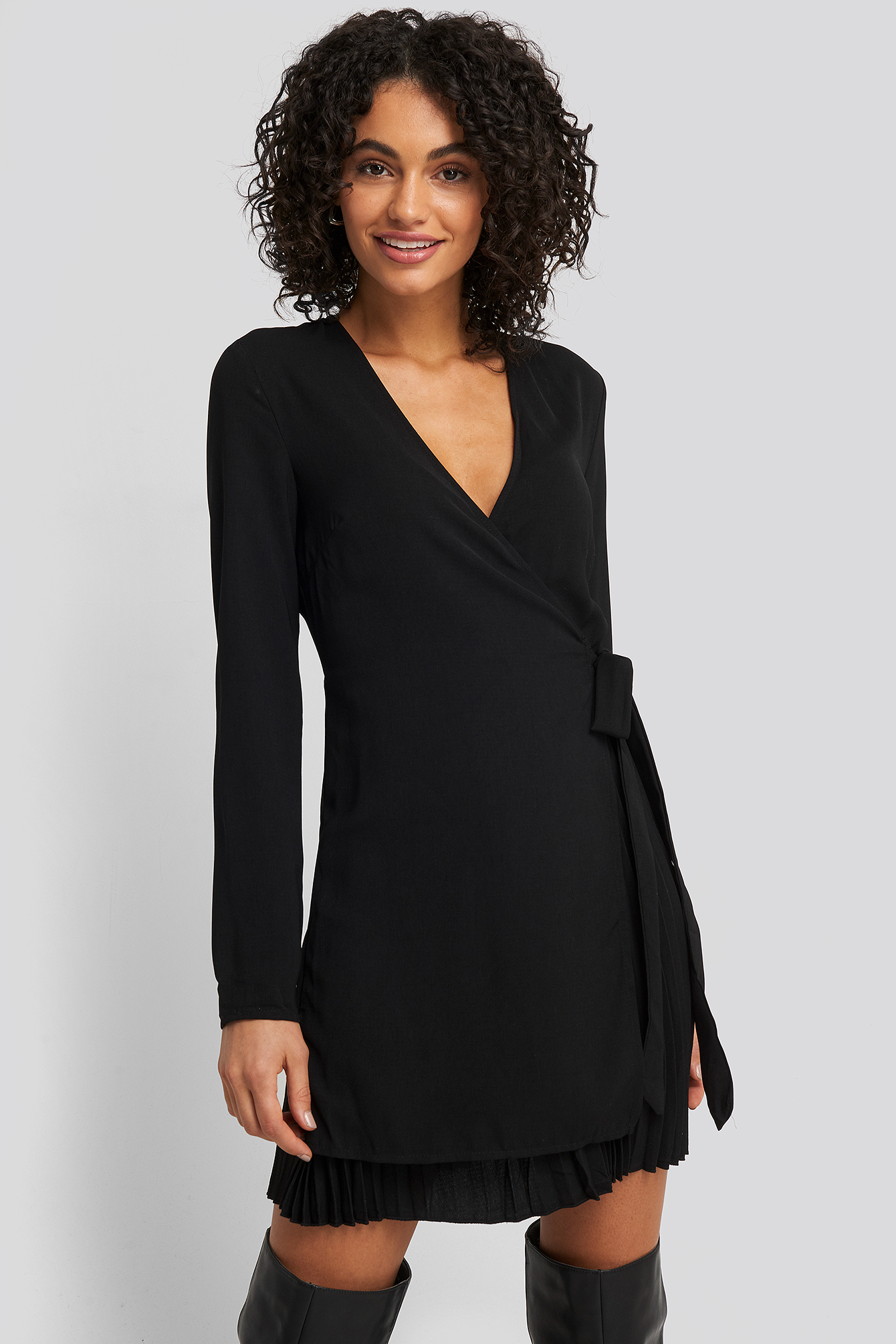 Overlapped Pleat Detailed Mini Dress Black