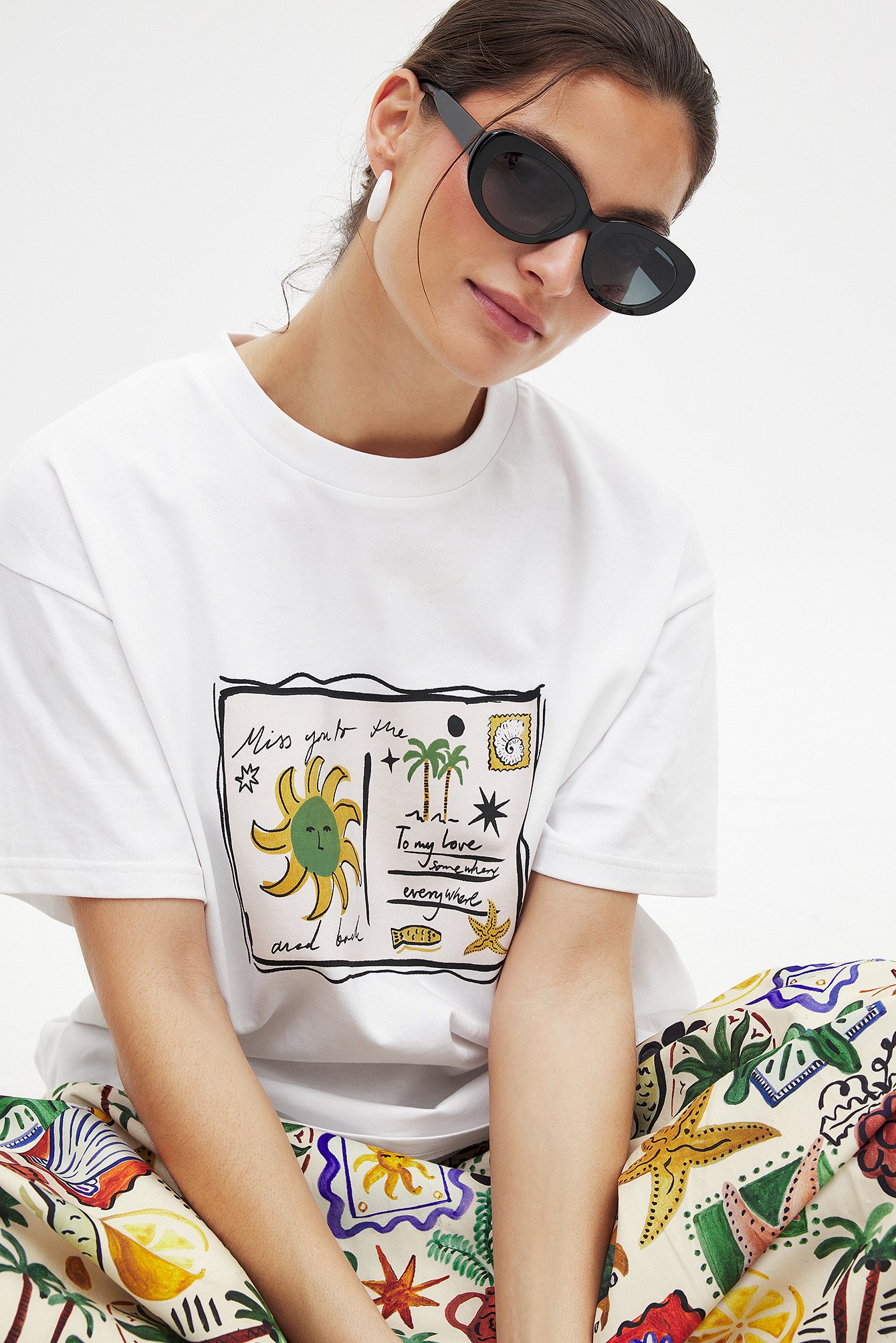Karolina Kling x NA-KD Oversized Printed T-shirt - T-Shirts - White - M (EU 38-40) - NA-KD / NAKD