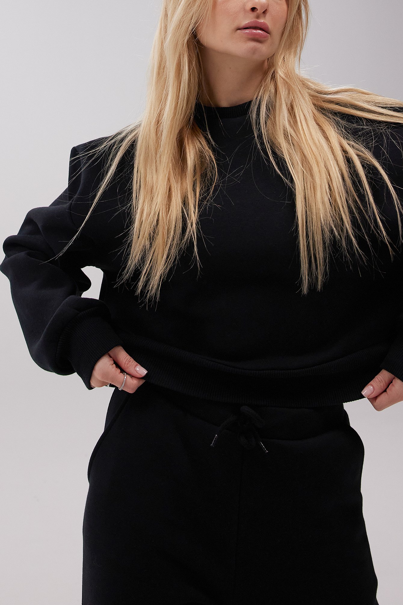 Black Oversize-Sweater