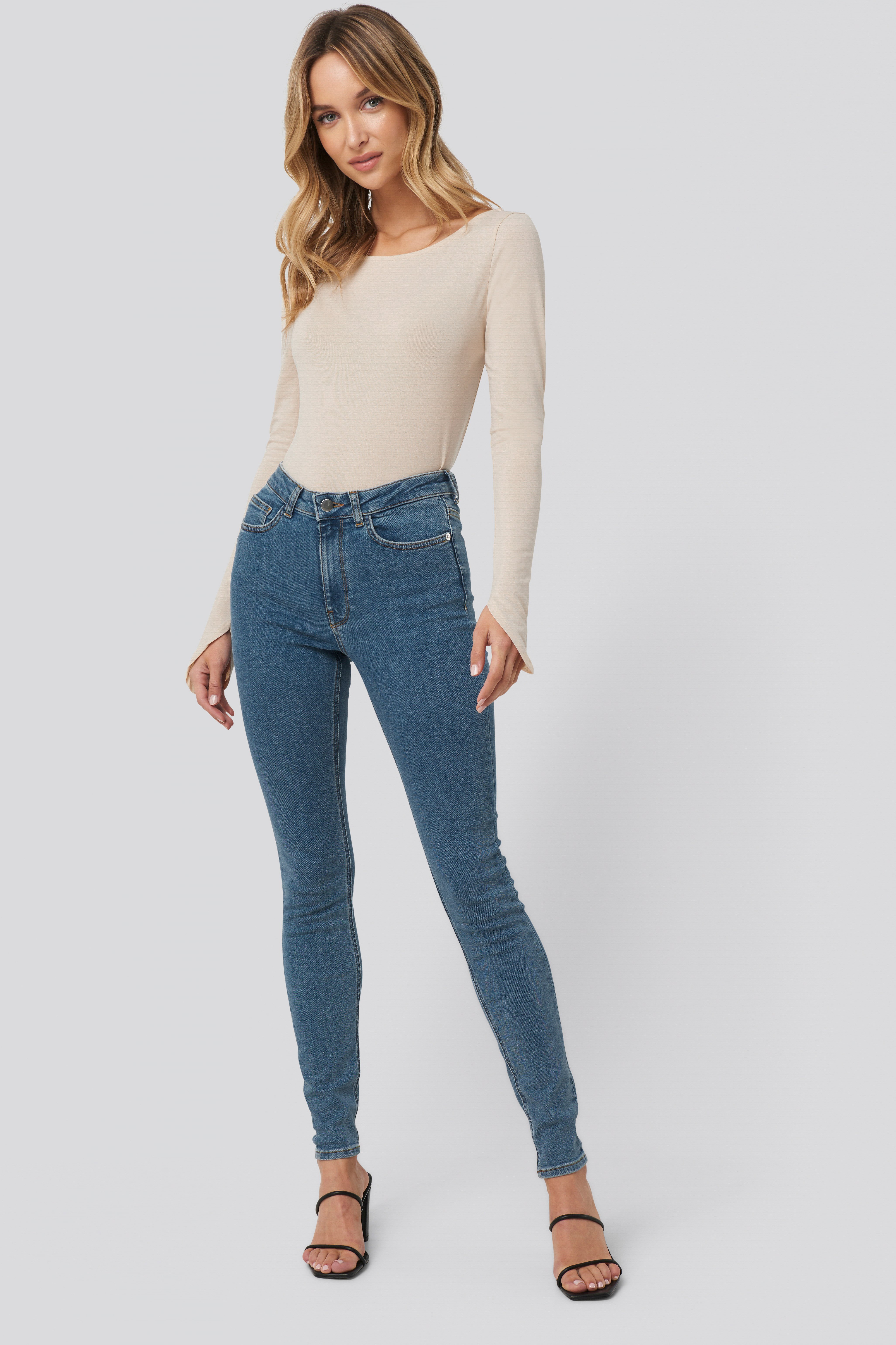 Pamela x NA-KD Reborn Recycled High Waist Skinny Fit Jeans - Blue