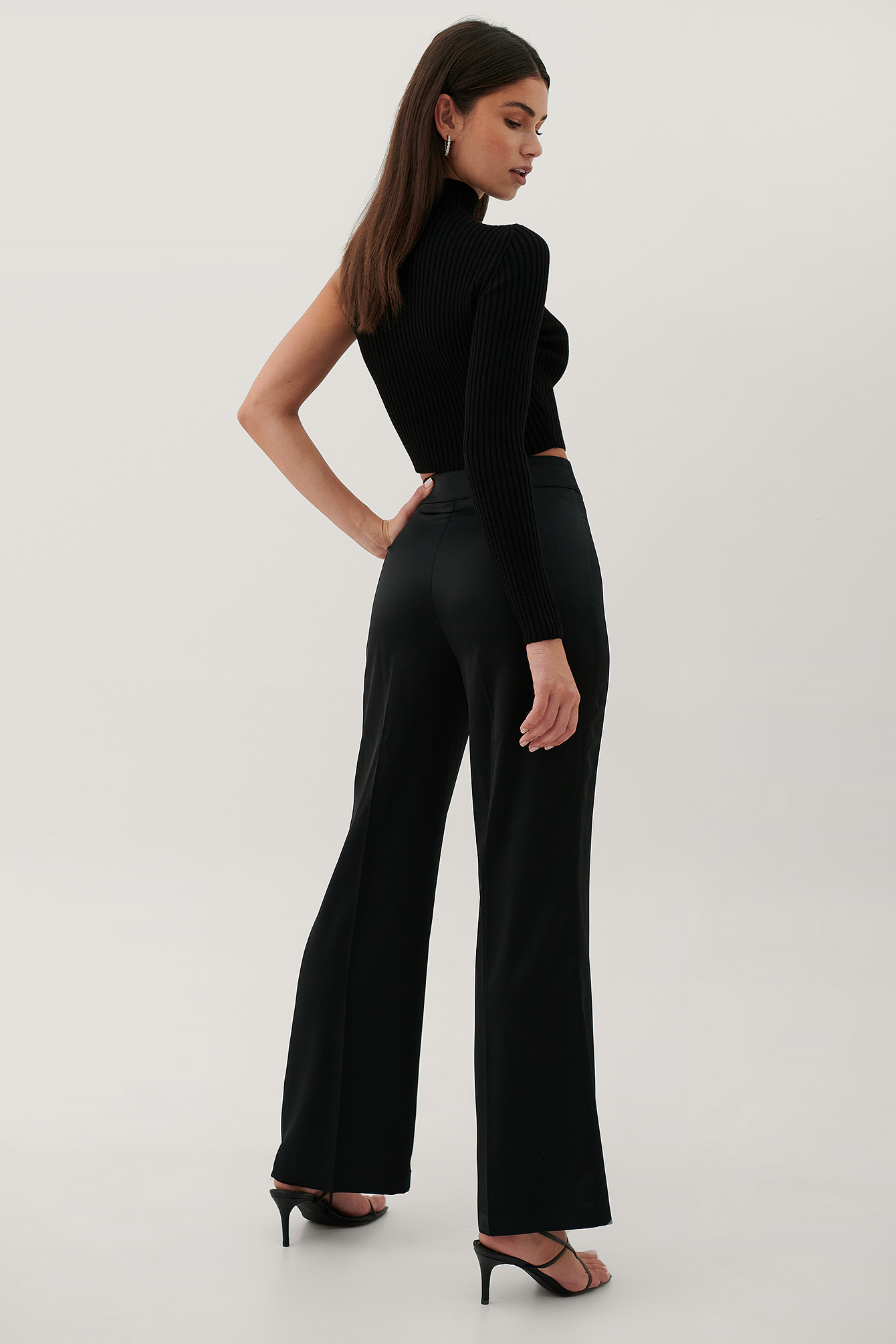 PAOLA LOCATELLI X NA-KD RECYCLED V-SHAPED WAIST SUIT PANTS - BLACK