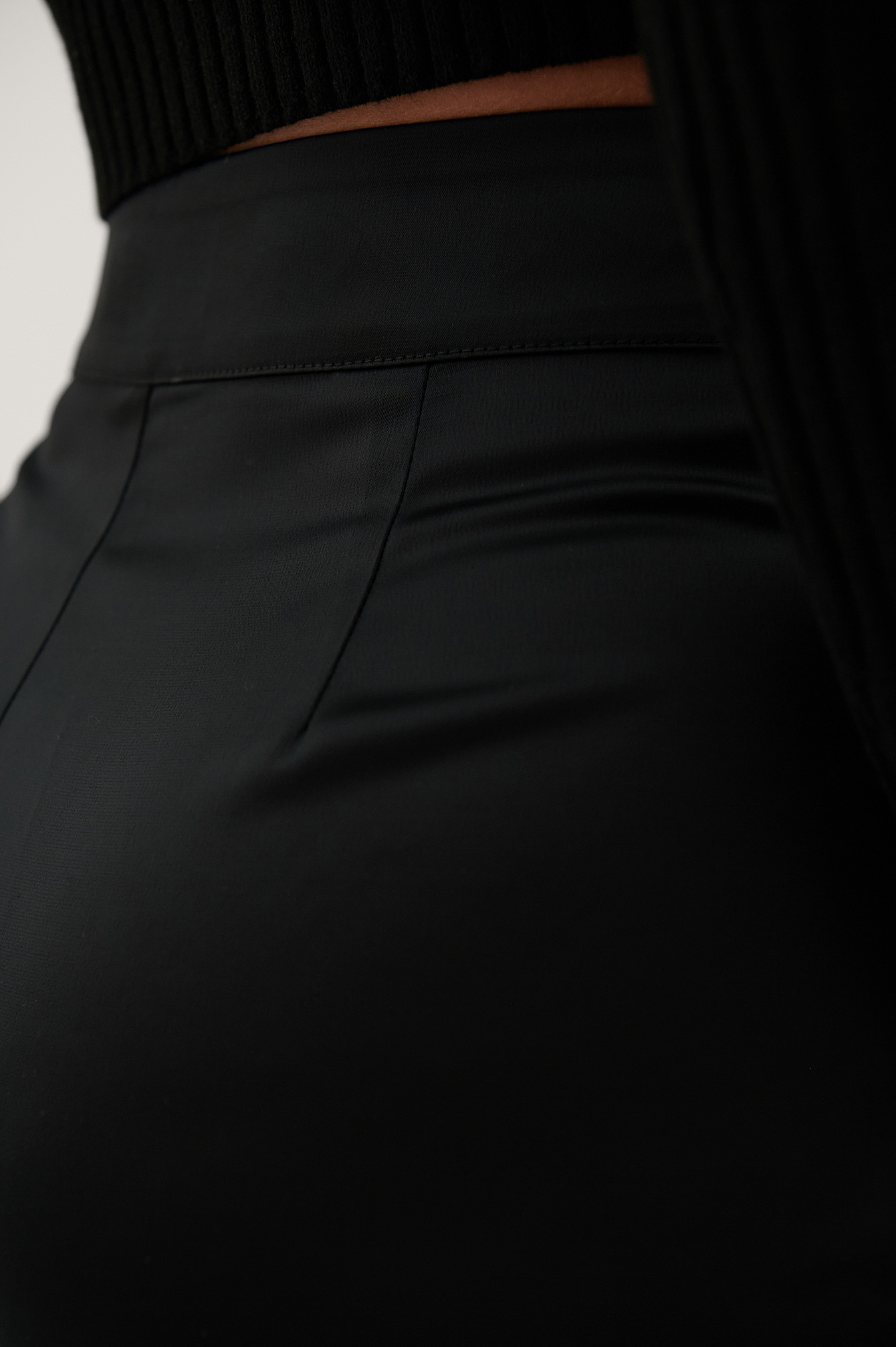 PAOLA LOCATELLI X NA-KD RECYCLED V-SHAPED WAIST SUIT PANTS - BLACK
