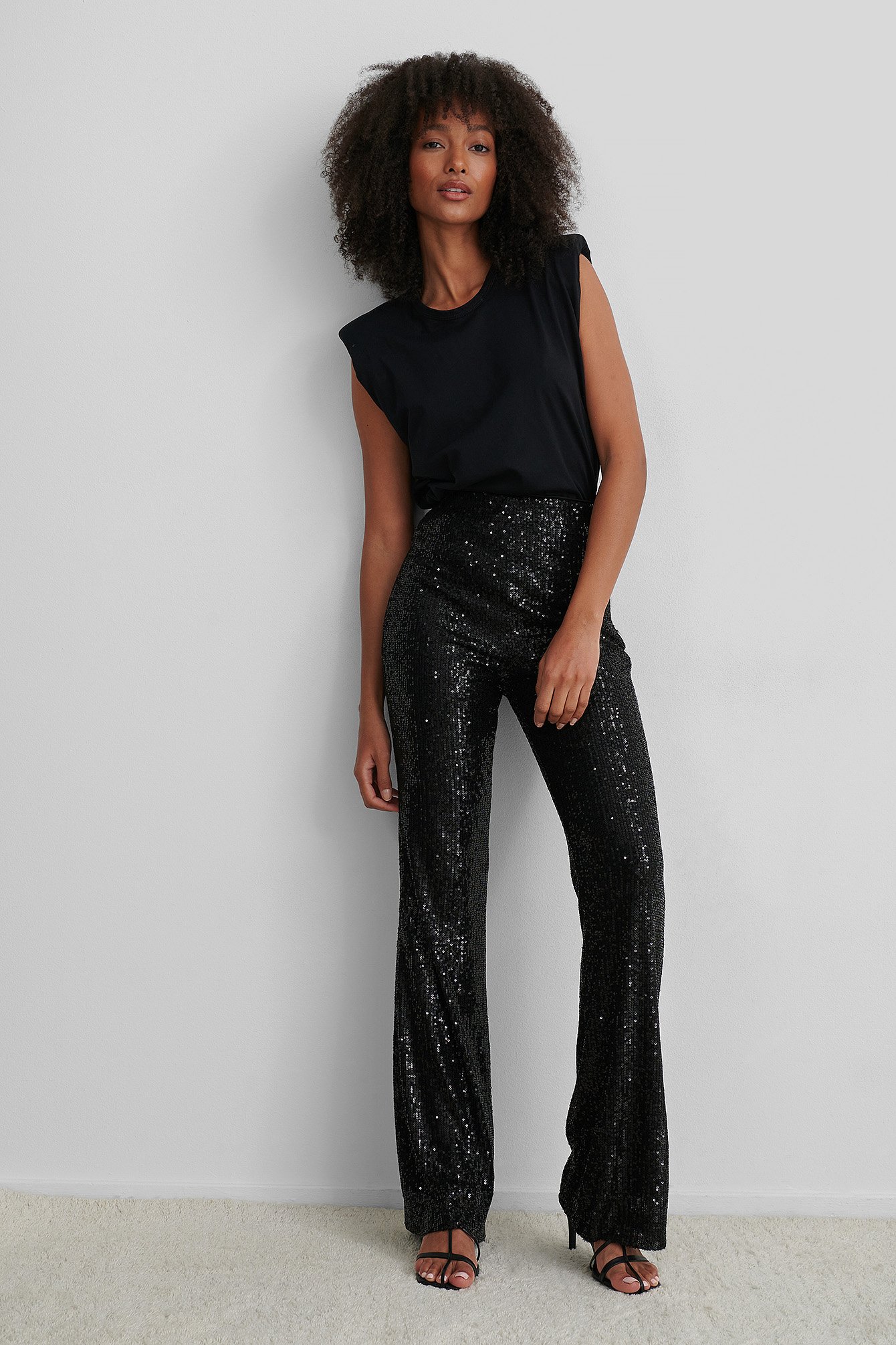 How To Style Black Sequin Pants | tunersread.com