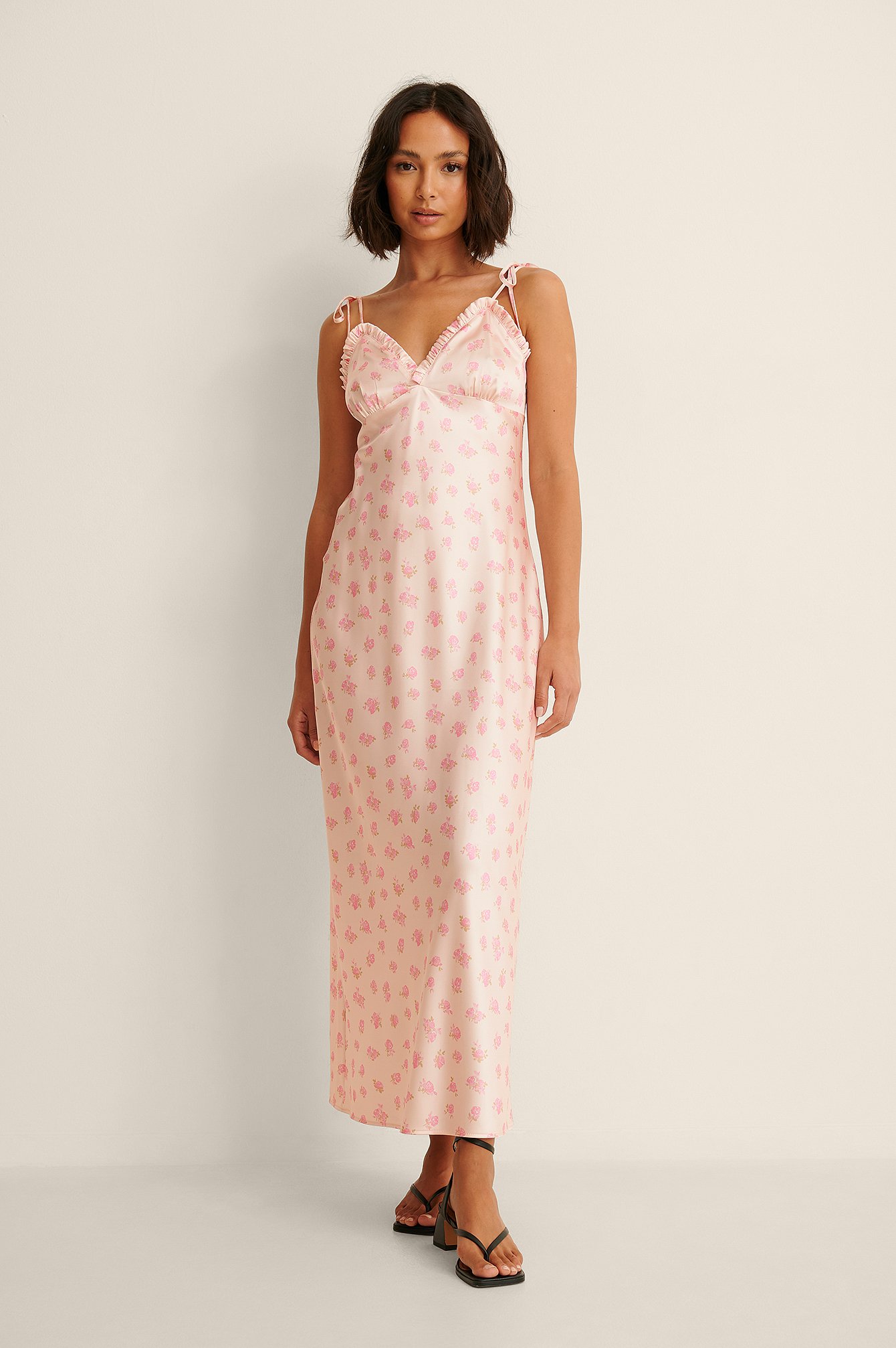 Pink Flower Kleid aus Satin mit einer BH-Form