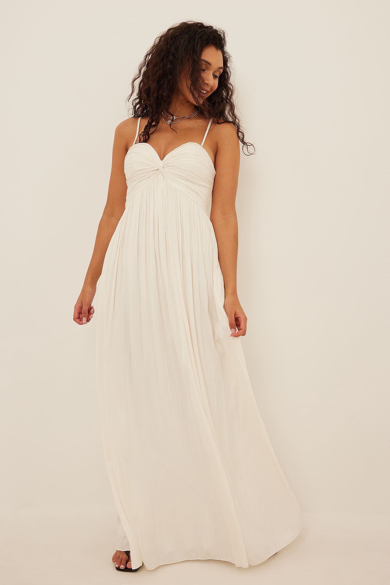 Pleated Flowy Maxi Dress Offwhite | na 
