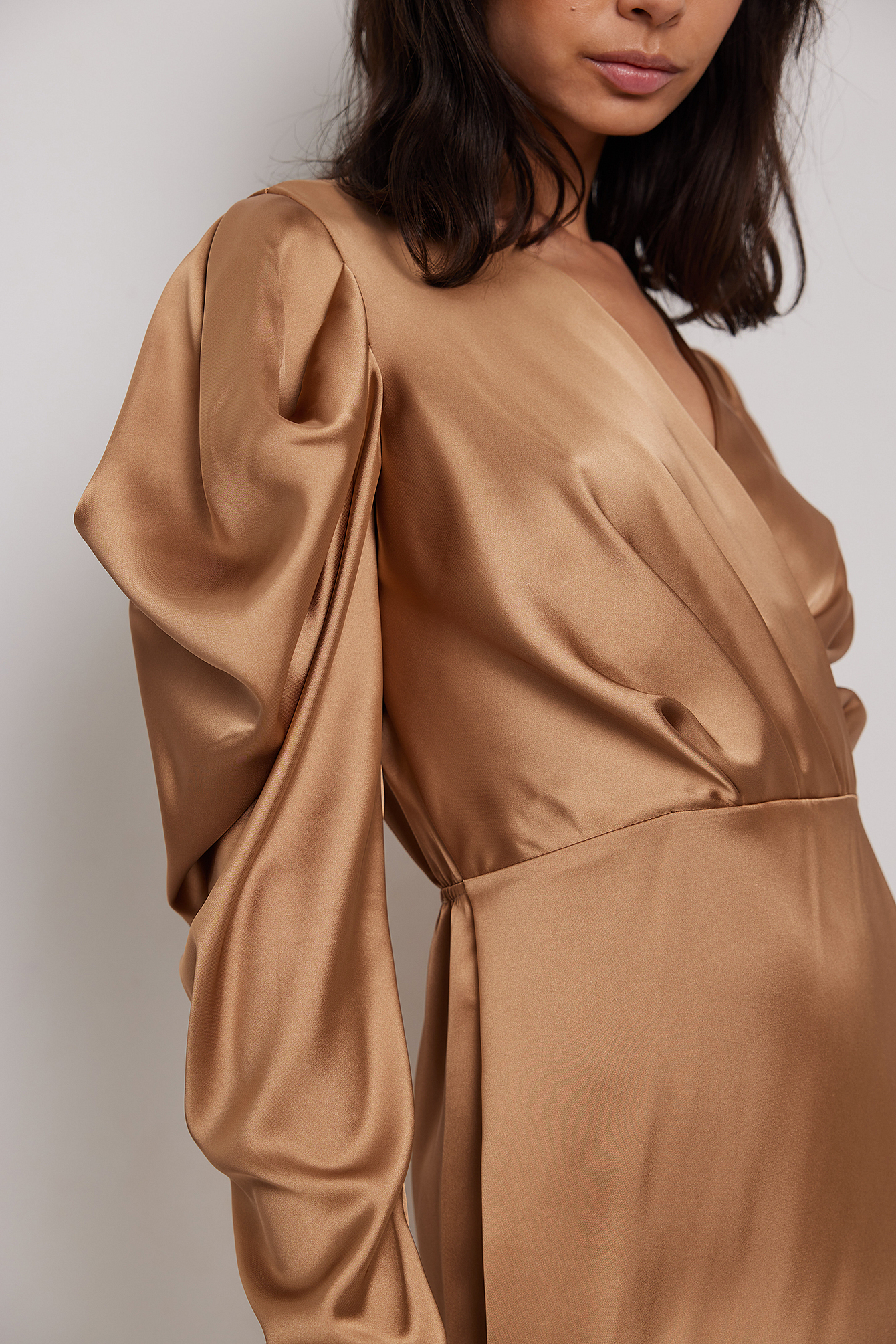 NA-KD Party Puff Sleeve Satin Dress - Brown,Gold