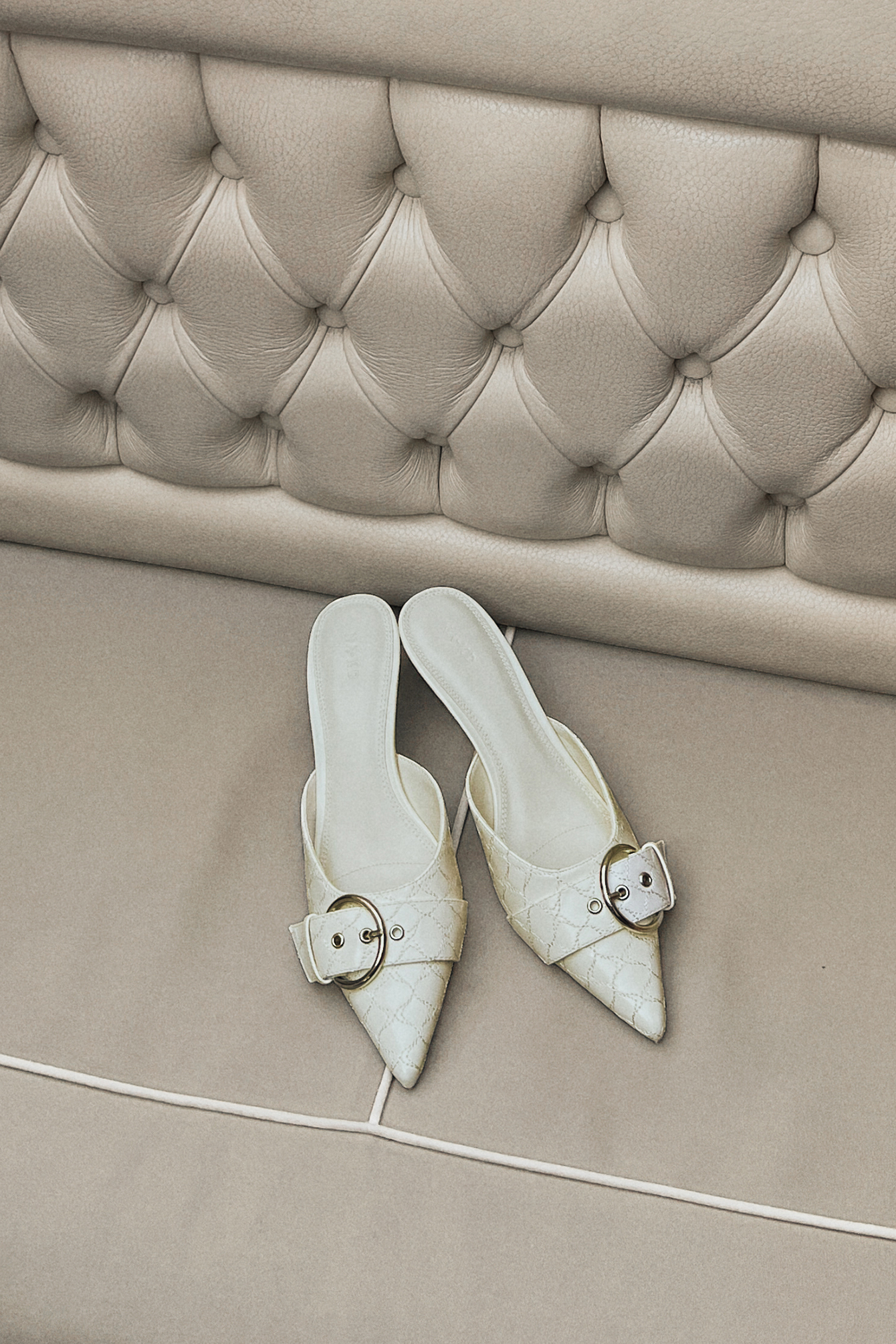 Quilted Kitten Heel Pumps Offwhite | NA-KD
