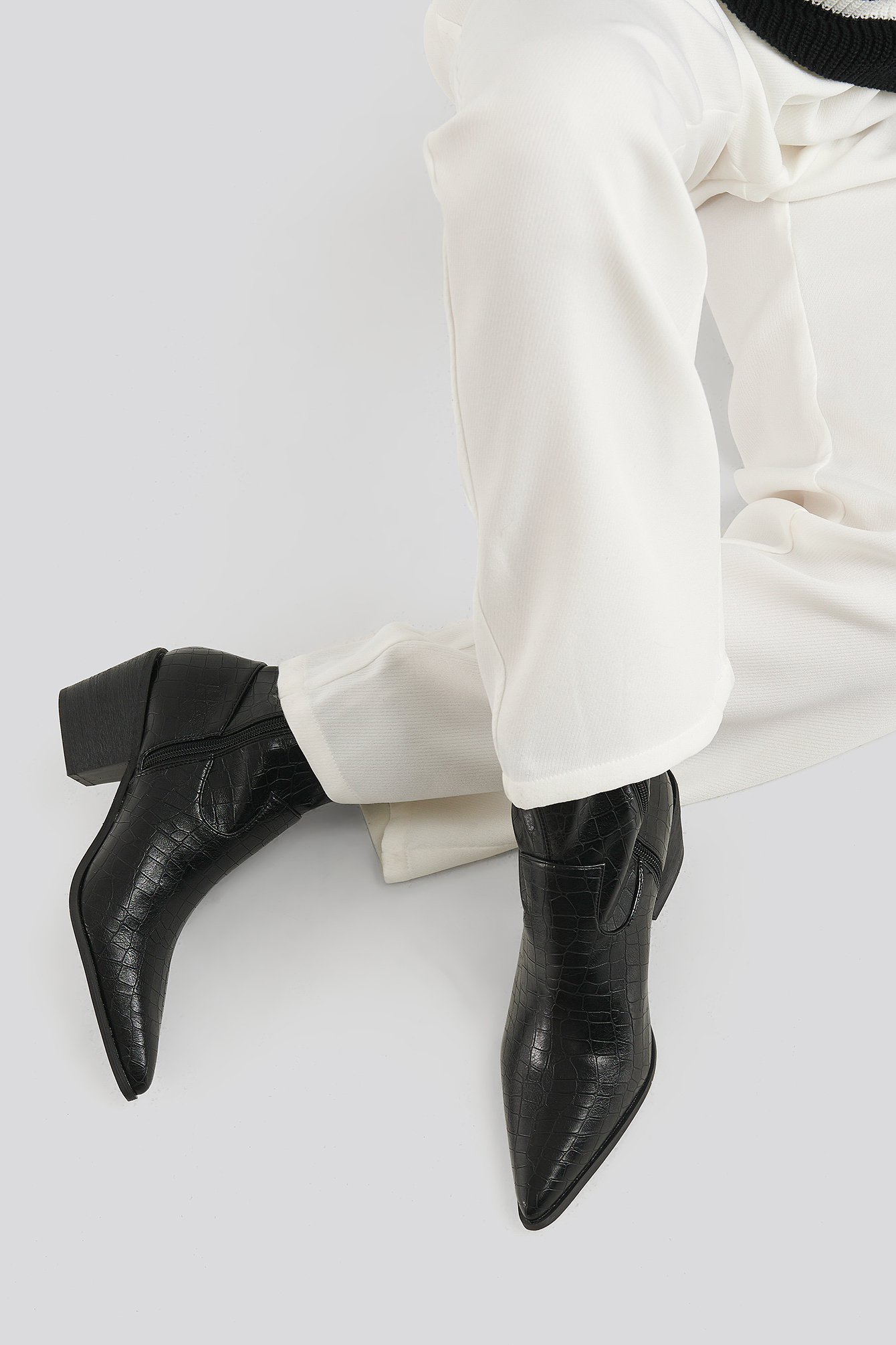 Mira Ankle Boots Black Croc Pu