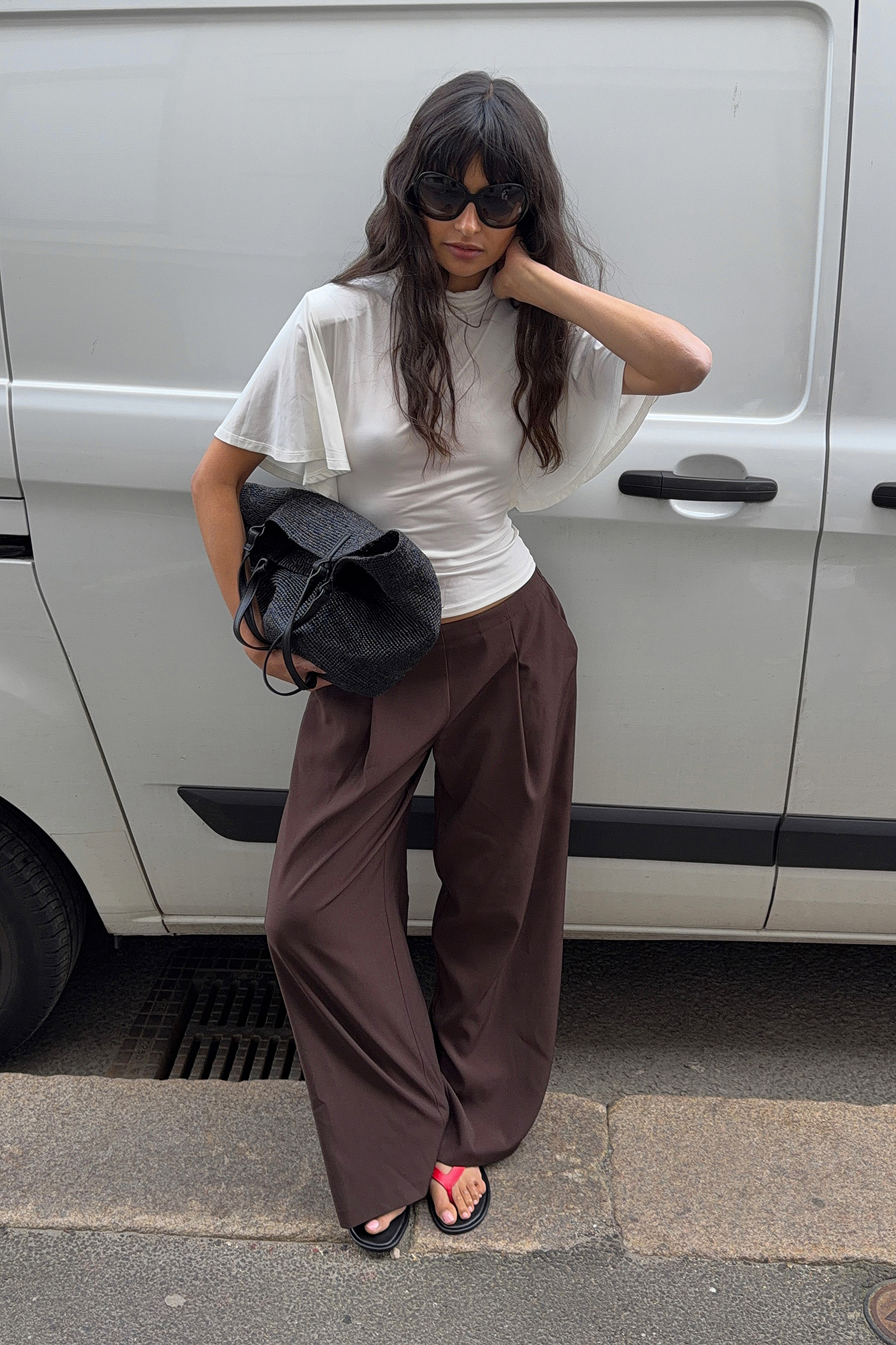 Relaxed elastic back pants dark brown — byxor med fickor från NA-KD