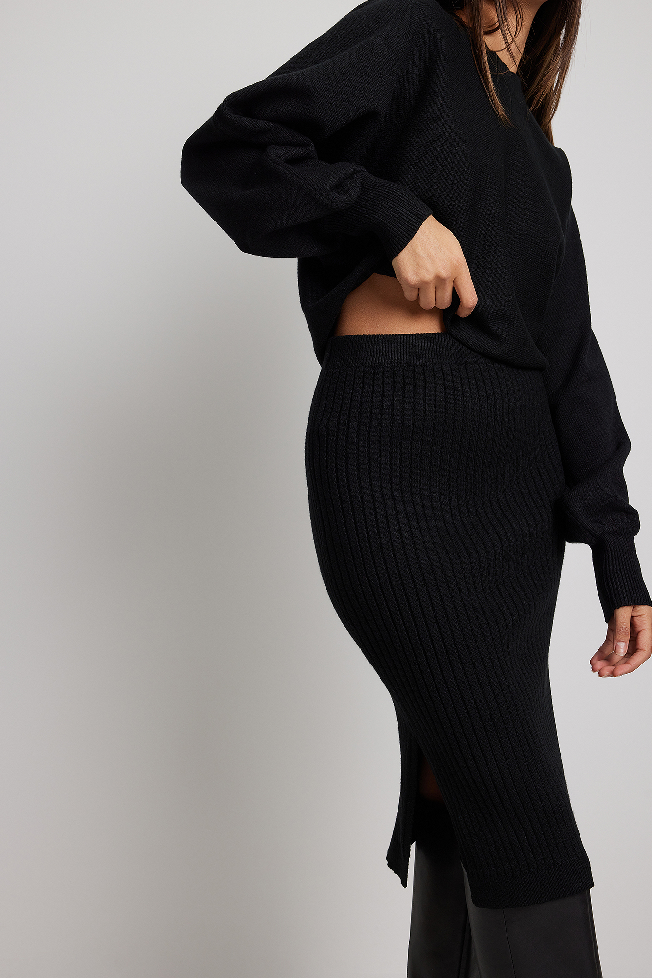 Black Rib Knitted Skirt
