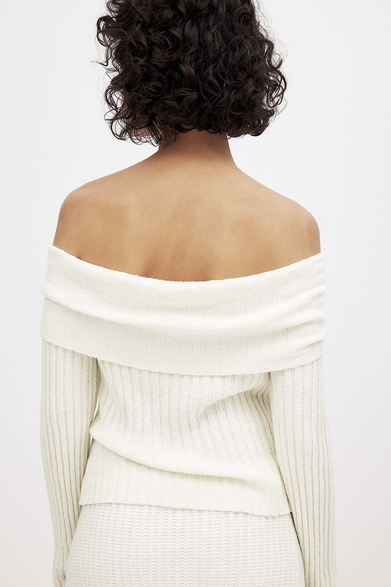 NA-KD Ribbed Knitted Offshoulder Sweater - Sweaters - Offwhite - X-Small (EU 32) - NA-KD / NAKD