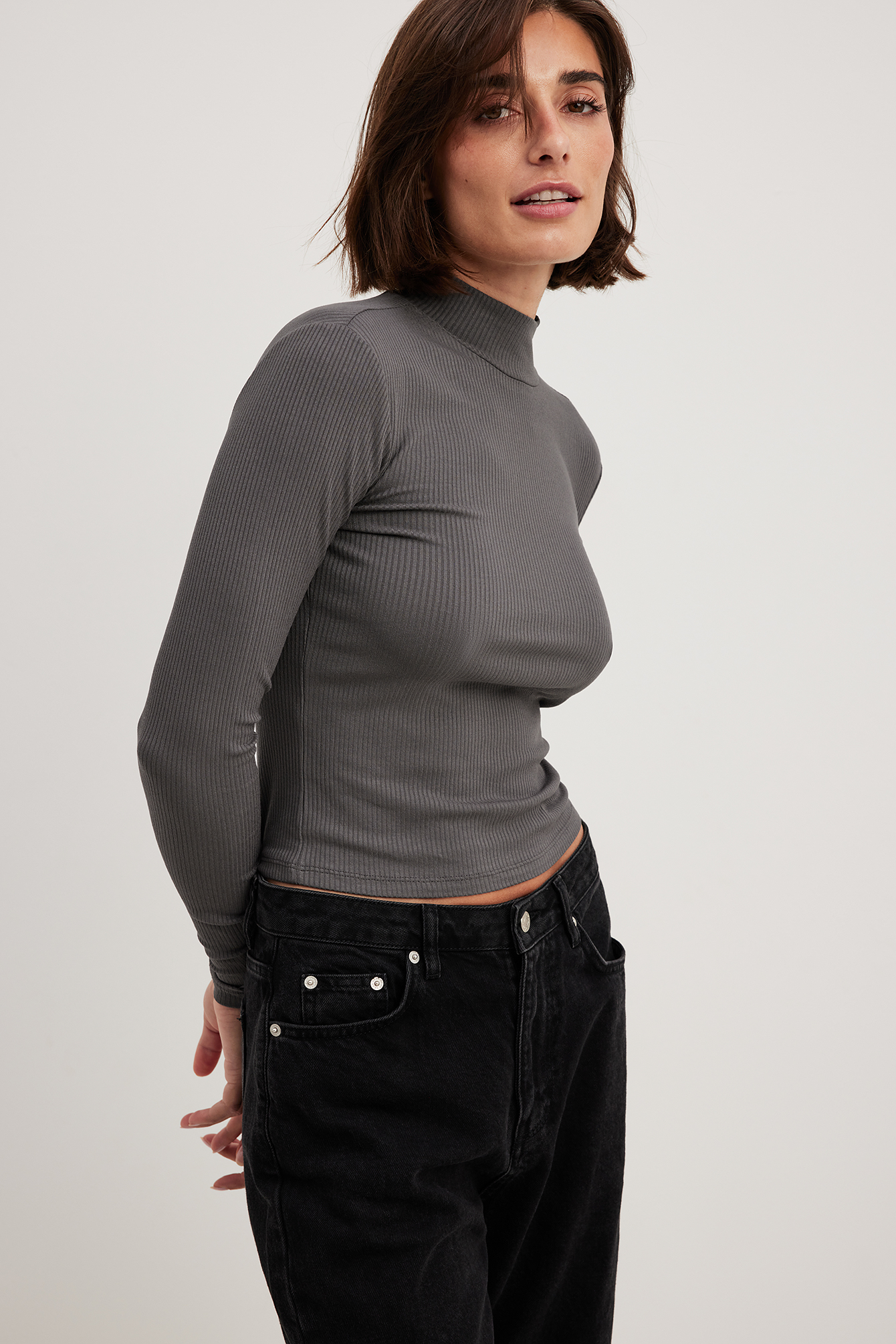 Ribbed turtle neck sweater