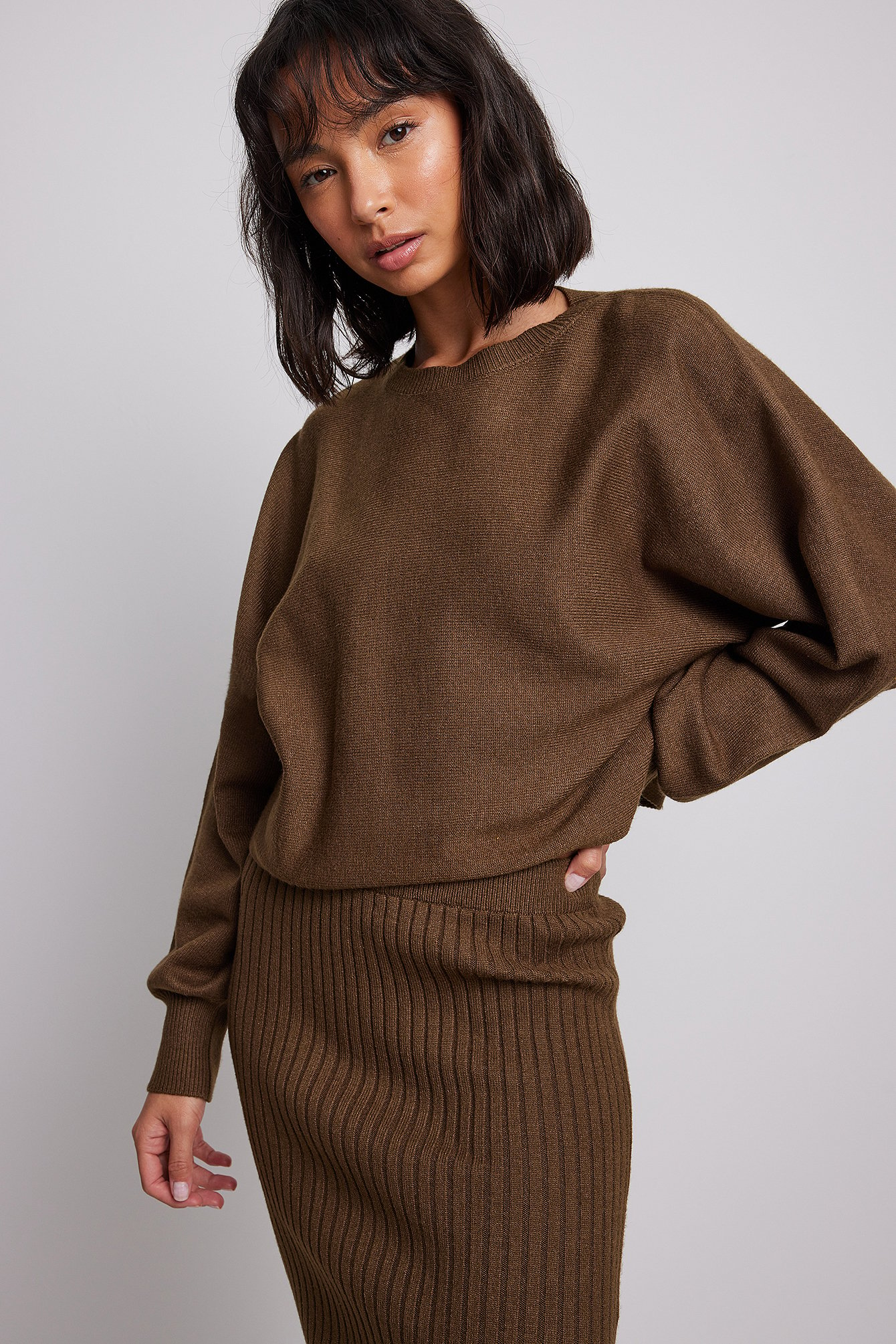 NA-KD Round Neck Cropped Knitted Sweater - Brown