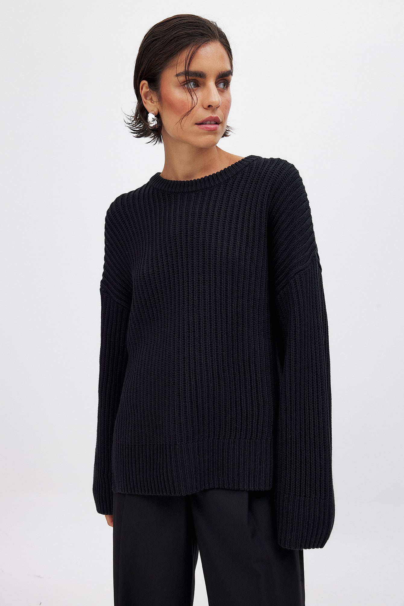 Round Neck Knitted Sweater Black | NA-KD