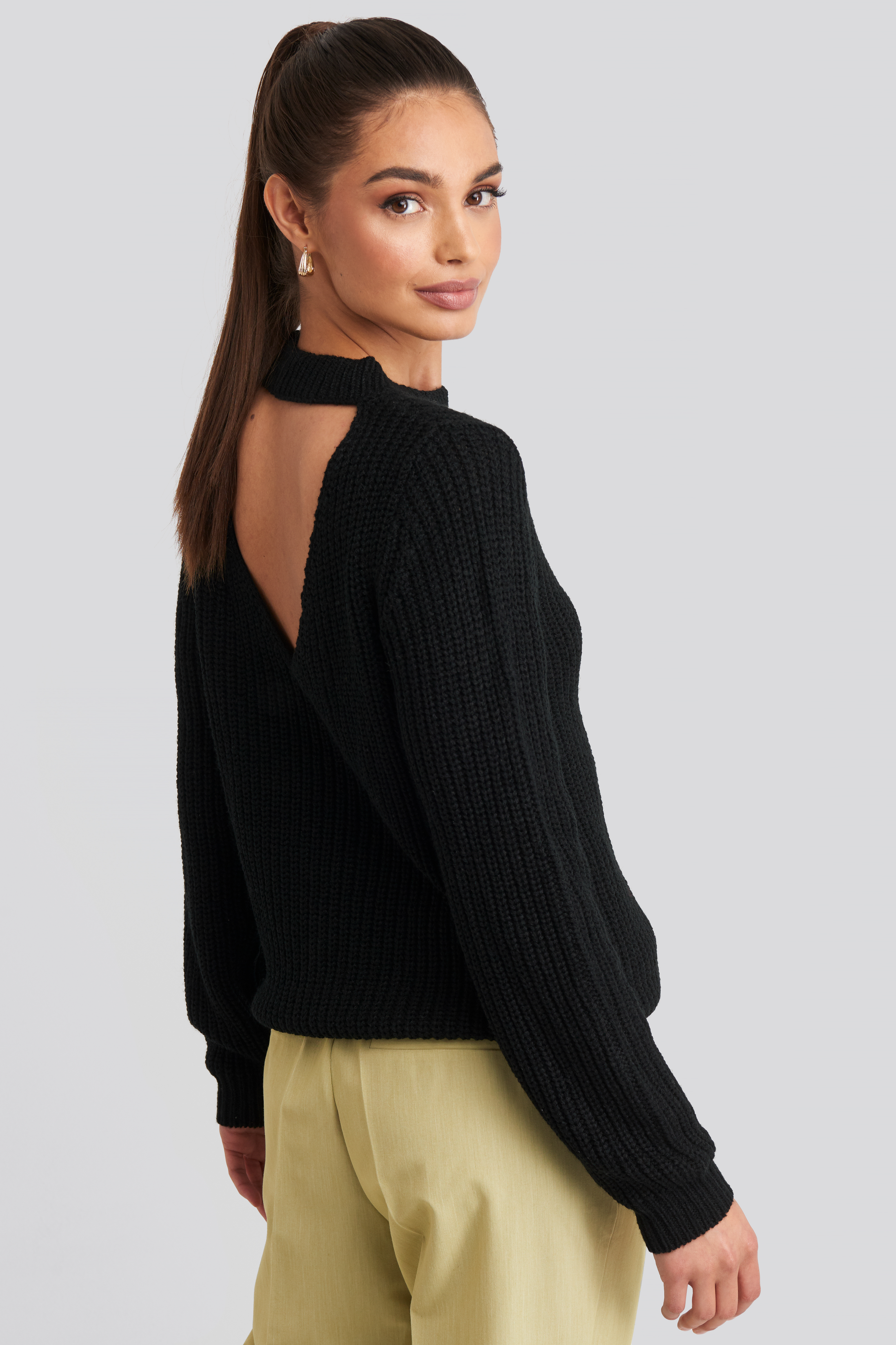 Knit Back Open Black