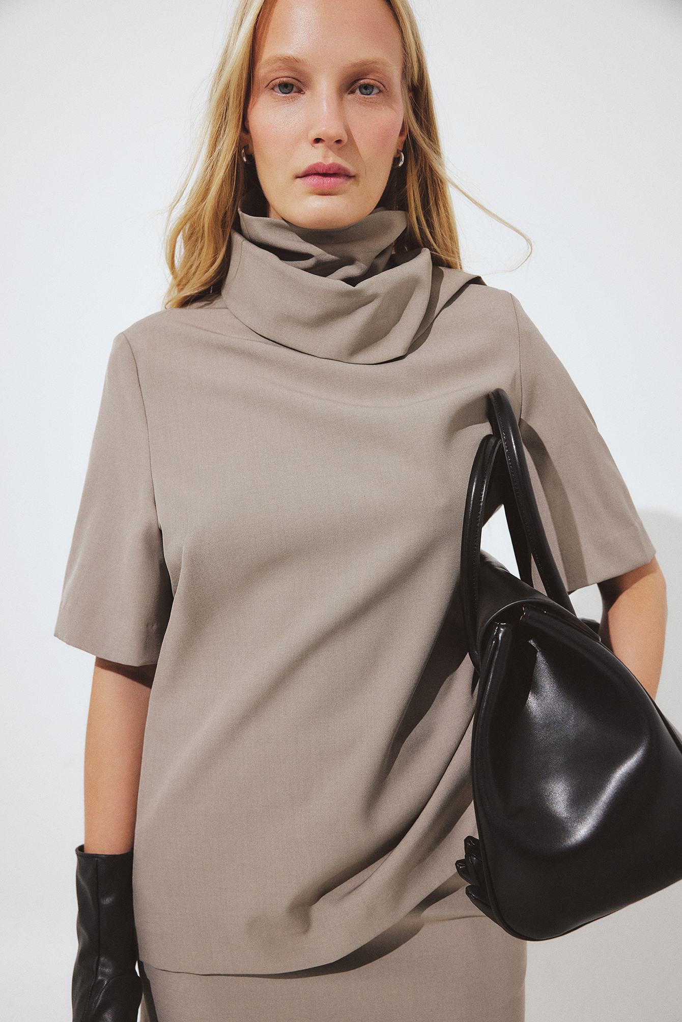 Scarf Detail Tailored T Shirt - Scarf Tops - Brown - EU 34 - NA-KD / NAKD