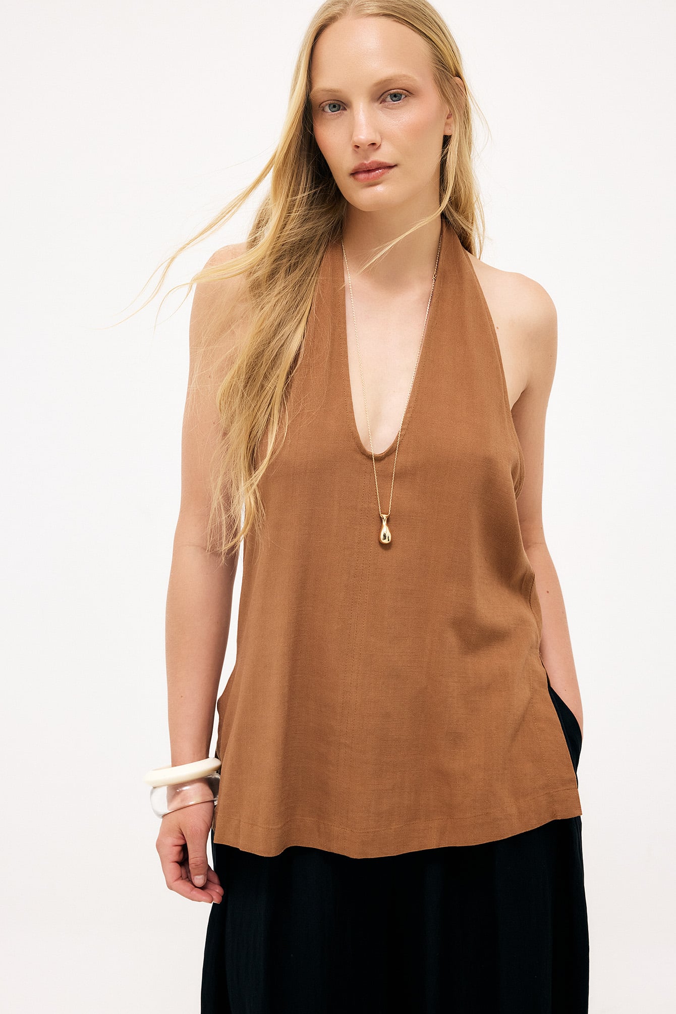 Top halter con escote redondo - Top halter - Brown - EU 32 - NA-KD / NAKD