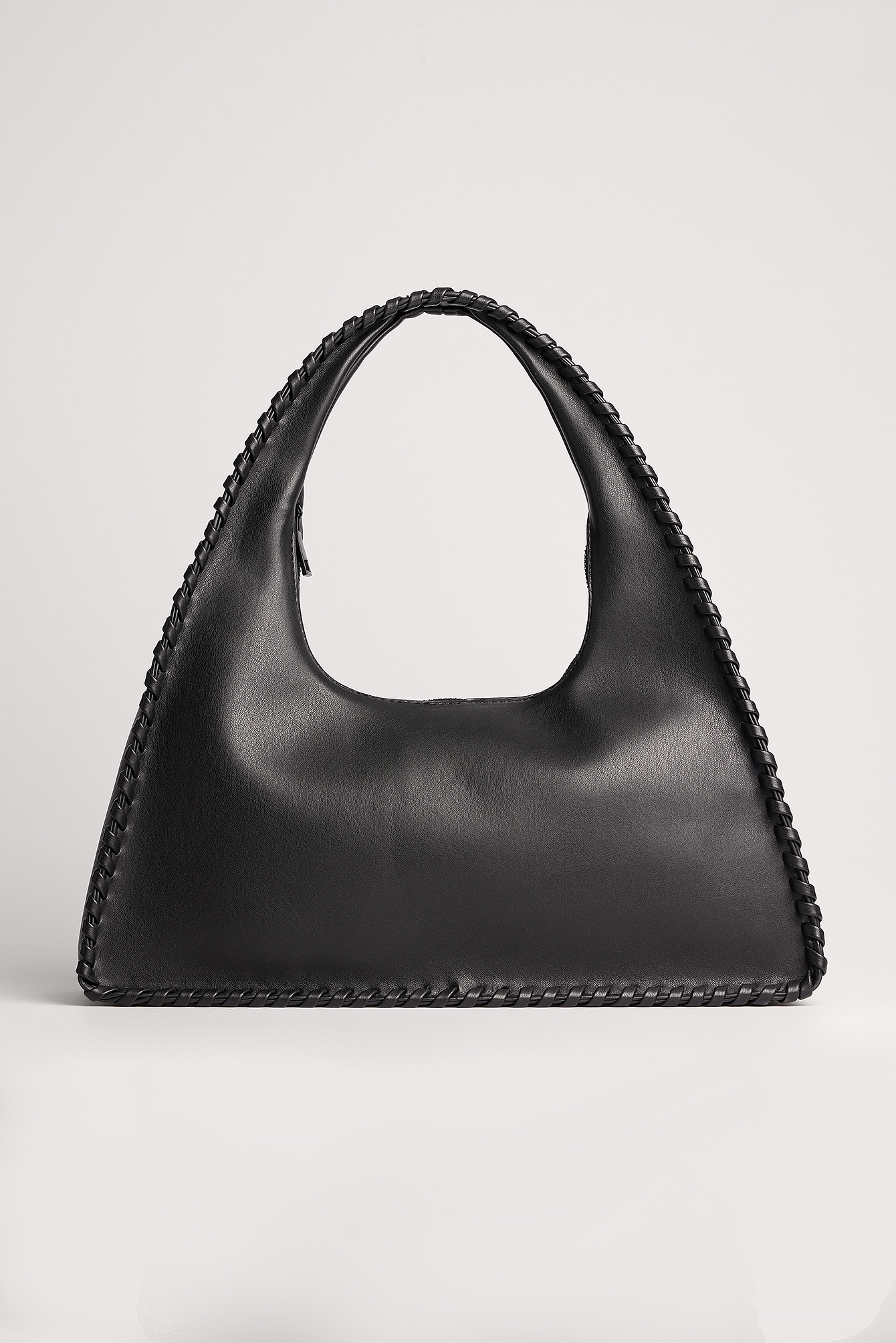 Schultertasche mit Nahtdetail Schwarz NA-KD - Main Image
