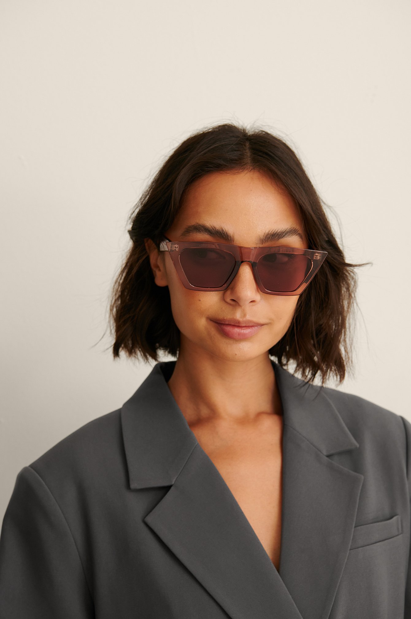 NA-KD Accessories Angle Cateye Sonnenbrille in Braun Damen Accessoires Sonnenbrillen 