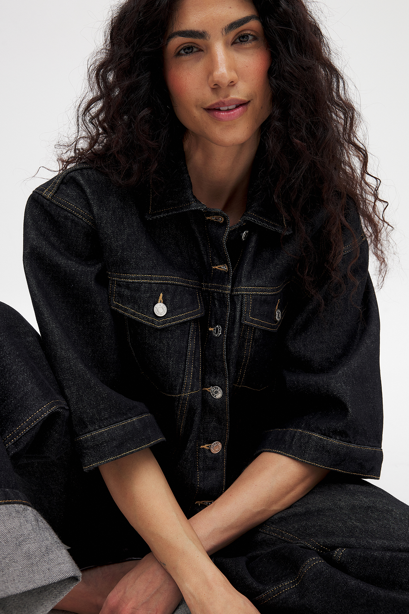 Denim sleeve-detail shirt