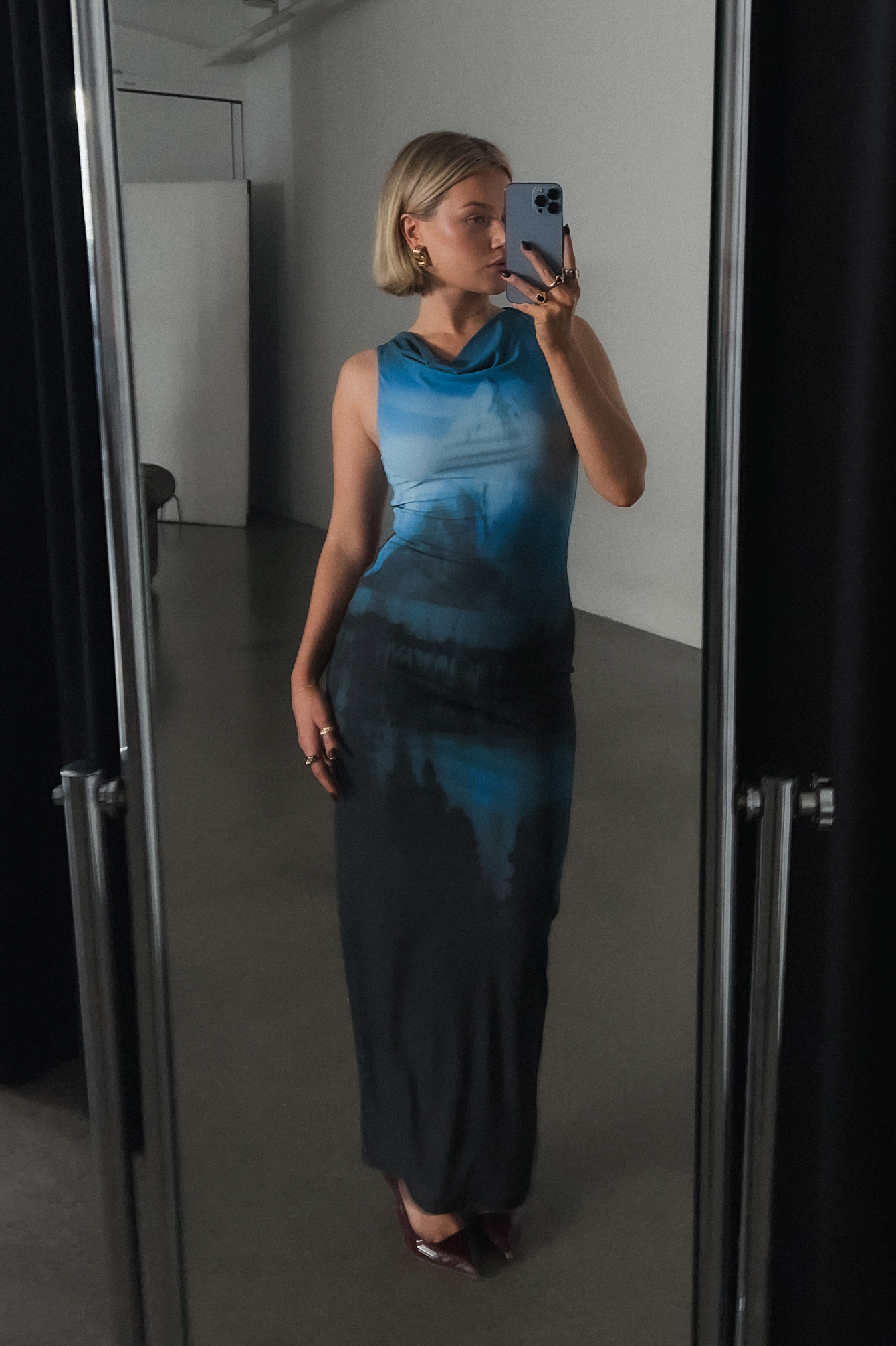 Sleeveless mesh maxi dress