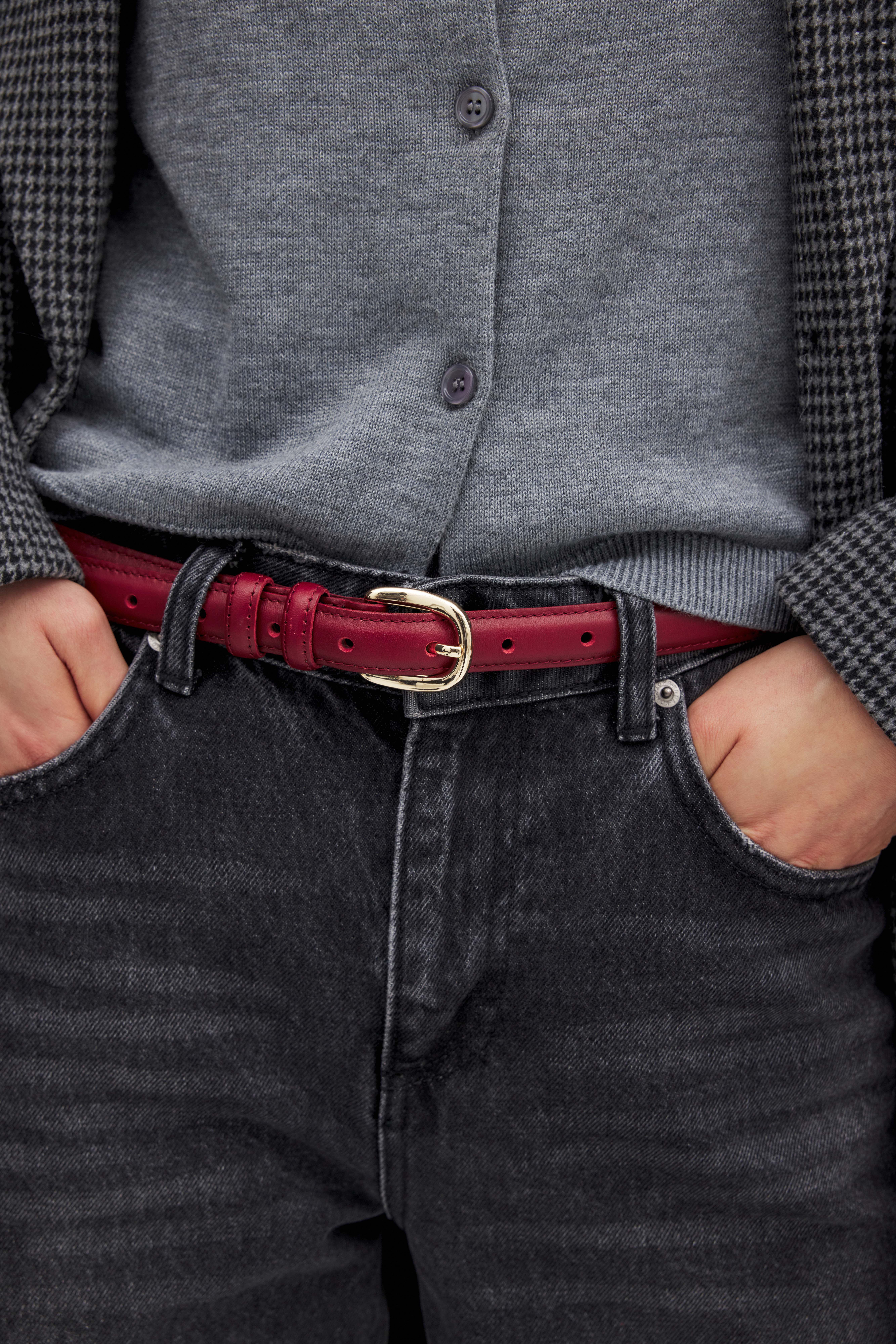 Slim leather belt