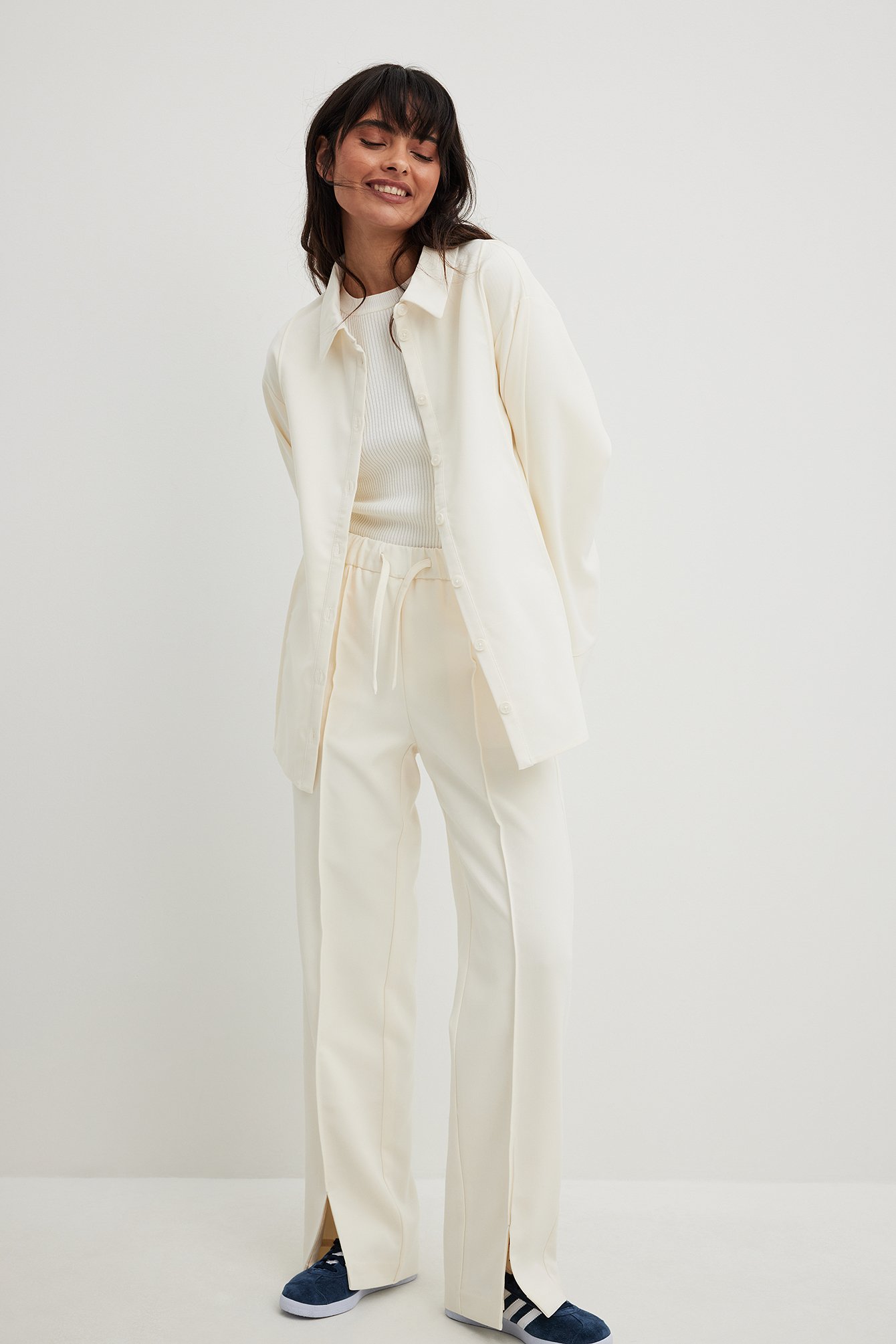 Slit Detail Trousers Offwhite