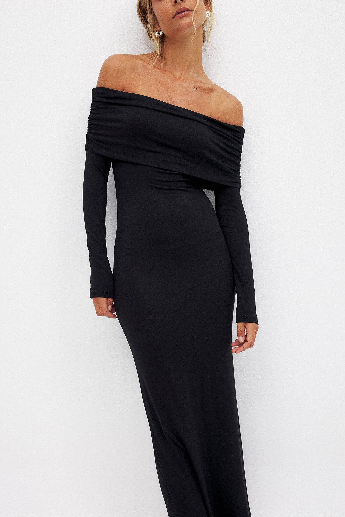 tight black off the shoulder dress Midi Dress With Tight Black Off The Shoulder Dress Riley Black Off Shoulder Bodycon Dress