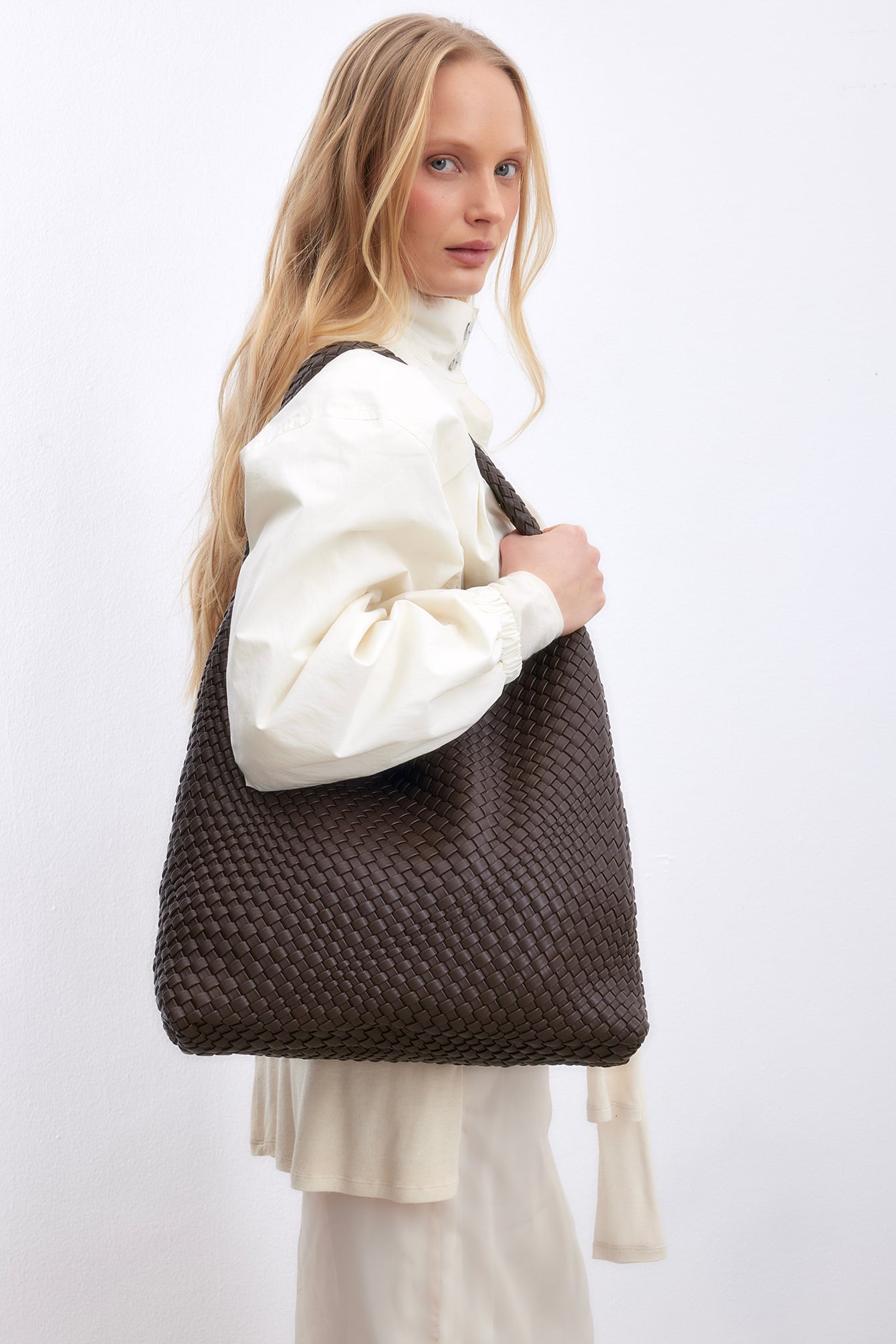 k*n様 Suede Woven Tote Bag L Soft Suede Tote Bag Brown | NA-KD