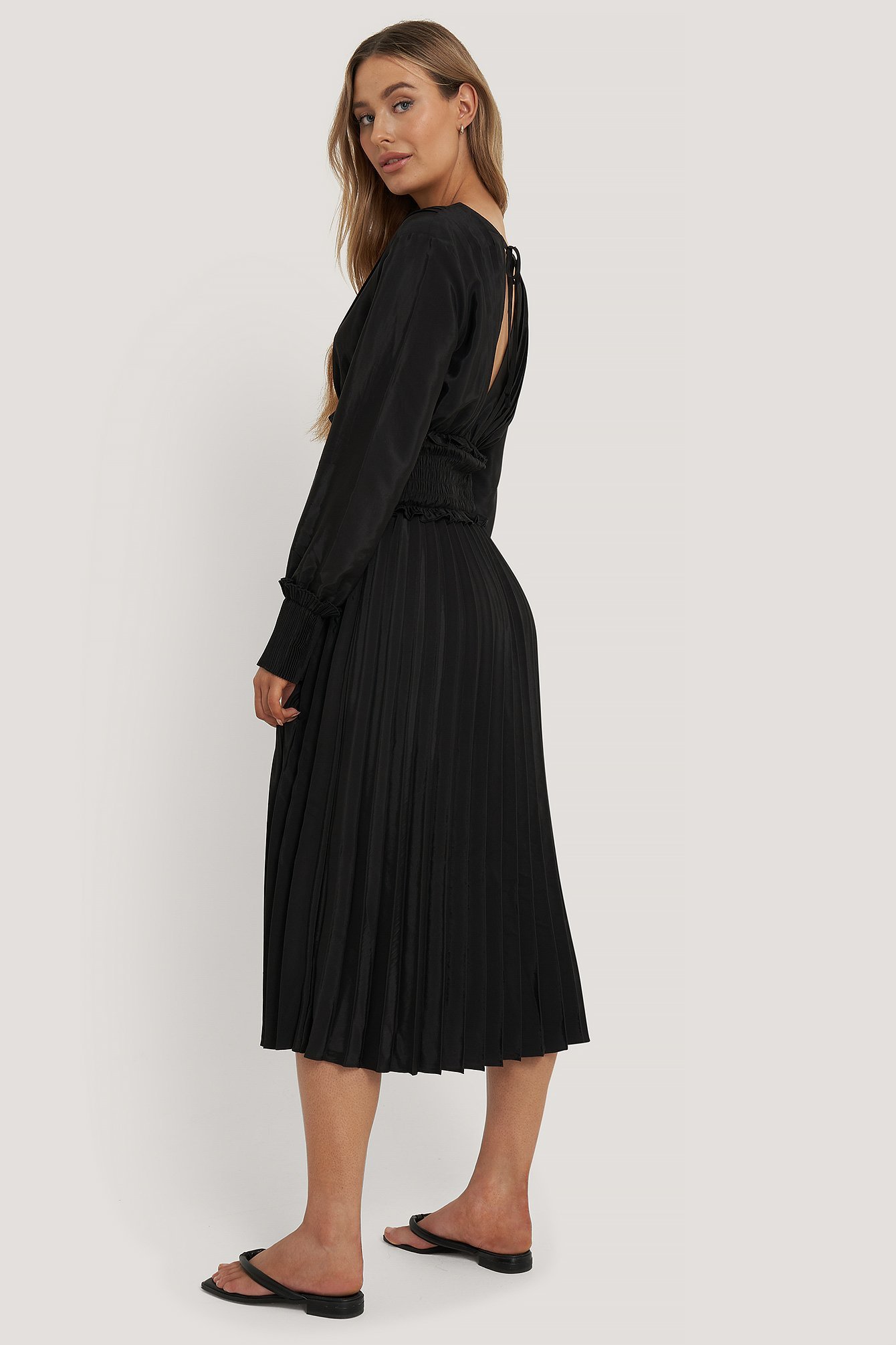 Smock Waist Pleated Dress Outfit