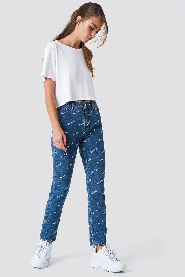 NA-KD logo Jeans Outfit