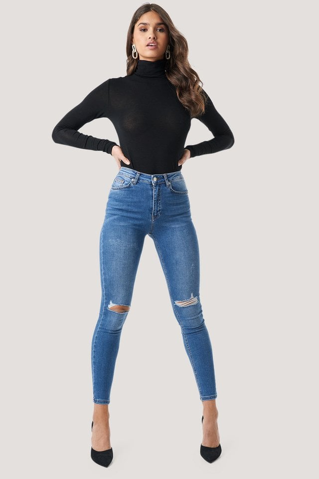Skinny High Waist Destroyed Jeans Outfit.