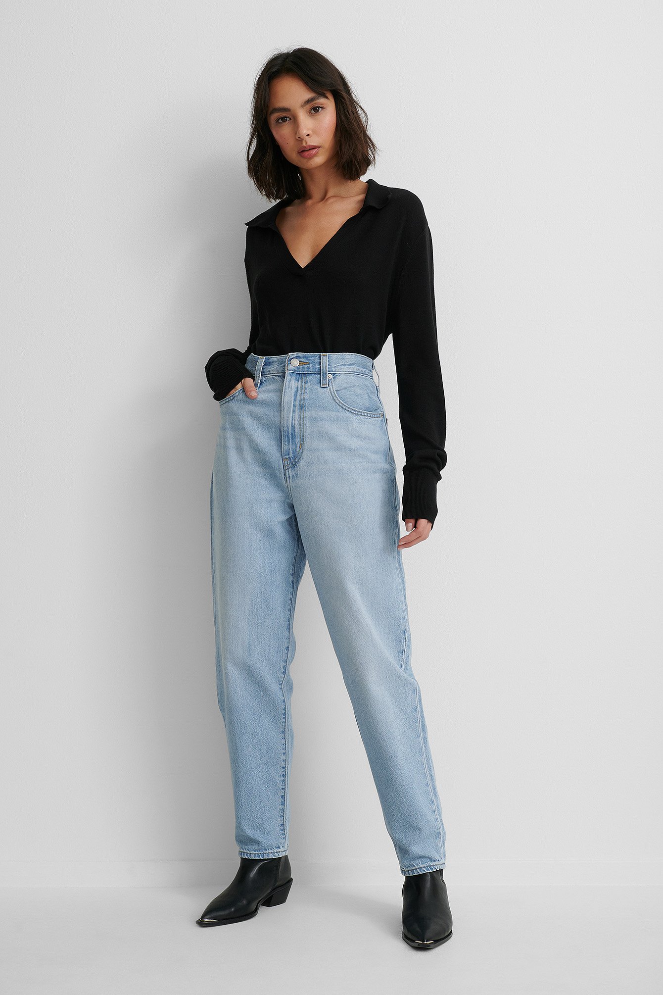 Levis High Loose Taper Jeans Near Sighted with Black Top.